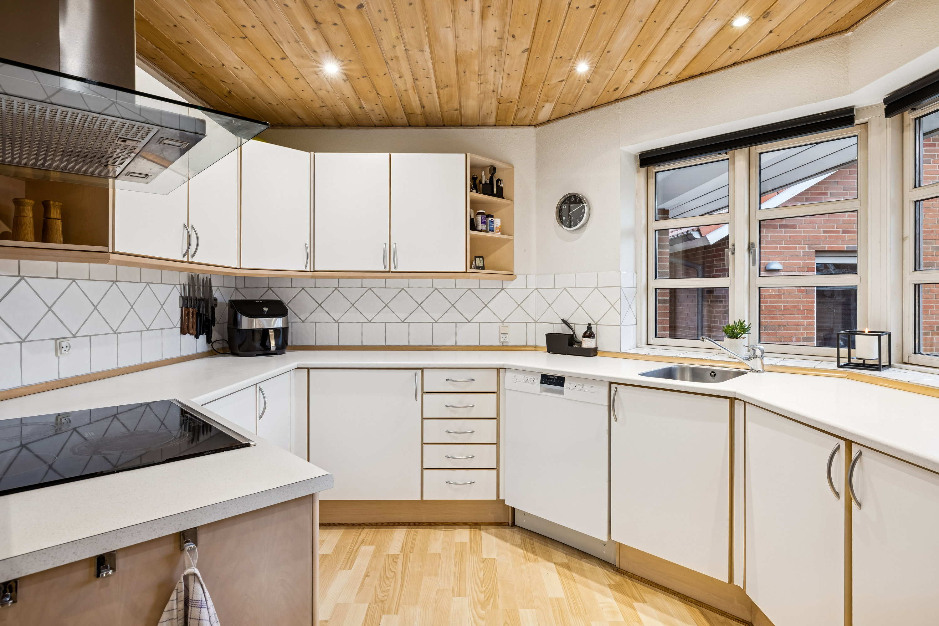 Fremhævet køkken billede i fuldskærmstilstand. Billede af Ahornvej 9, 9632 Møldrup