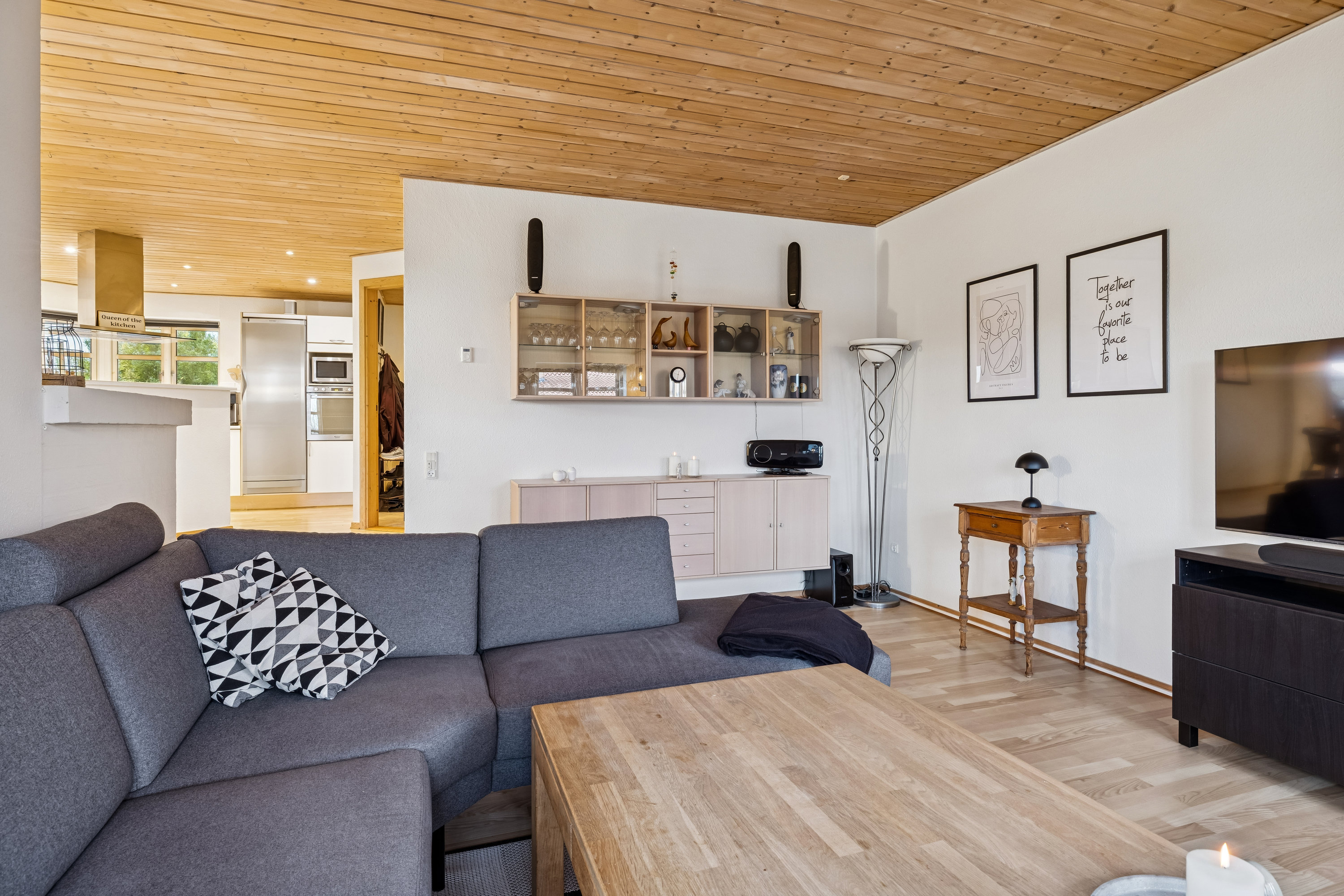 Fremhævet stue billede i fuldskærmstilstand. Billede af Ahornvej 9, 9632 Møldrup