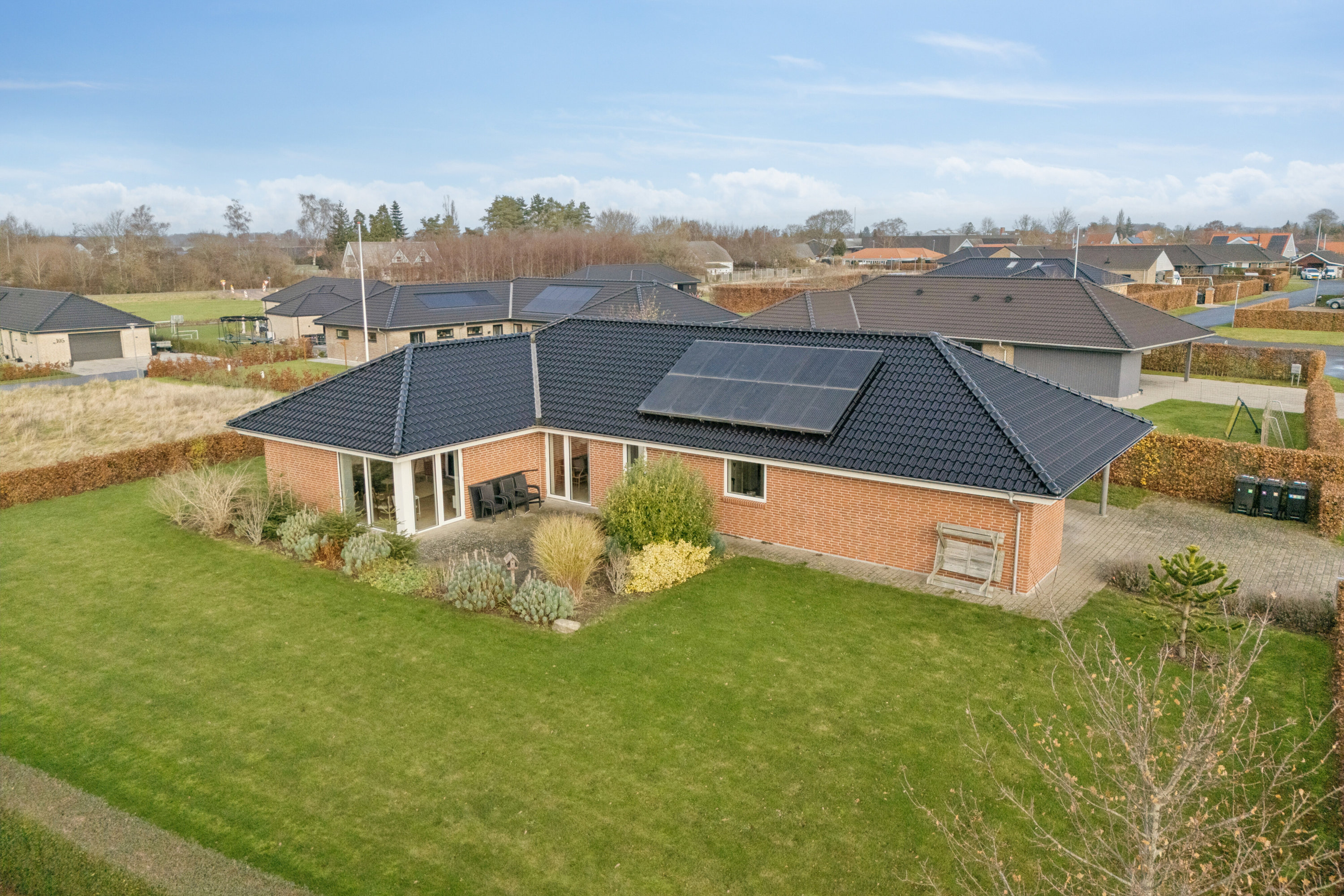 Villa: Luftfoto på Mejerivænget 85, 5853 Ørbæk