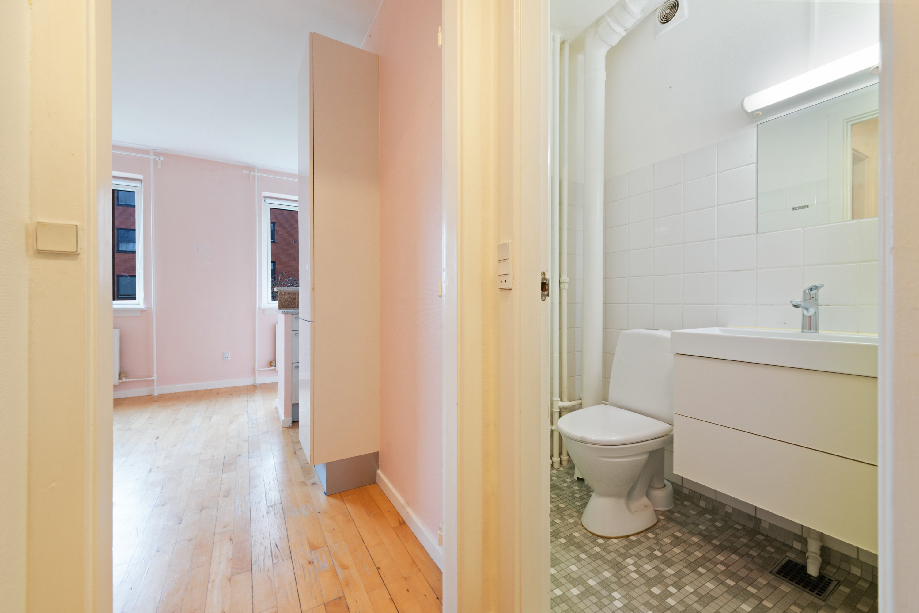 Fremhævet gang billede i fuldskærmstilstand. Billede af Parkvej 149, st.. mf., 2630 Taastrup