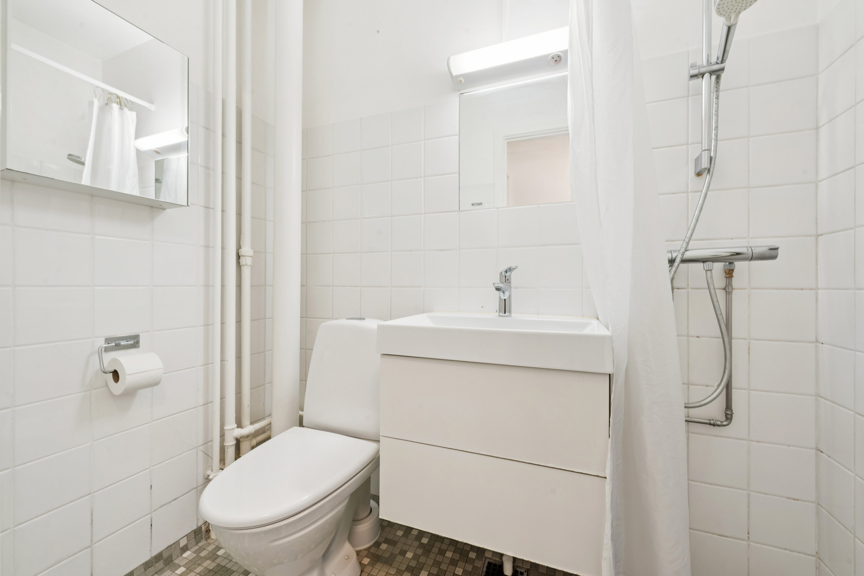 Fremhævet badeværelse billede i fuldskærmstilstand. Billede af Parkvej 149, st.. mf., 2630 Taastrup