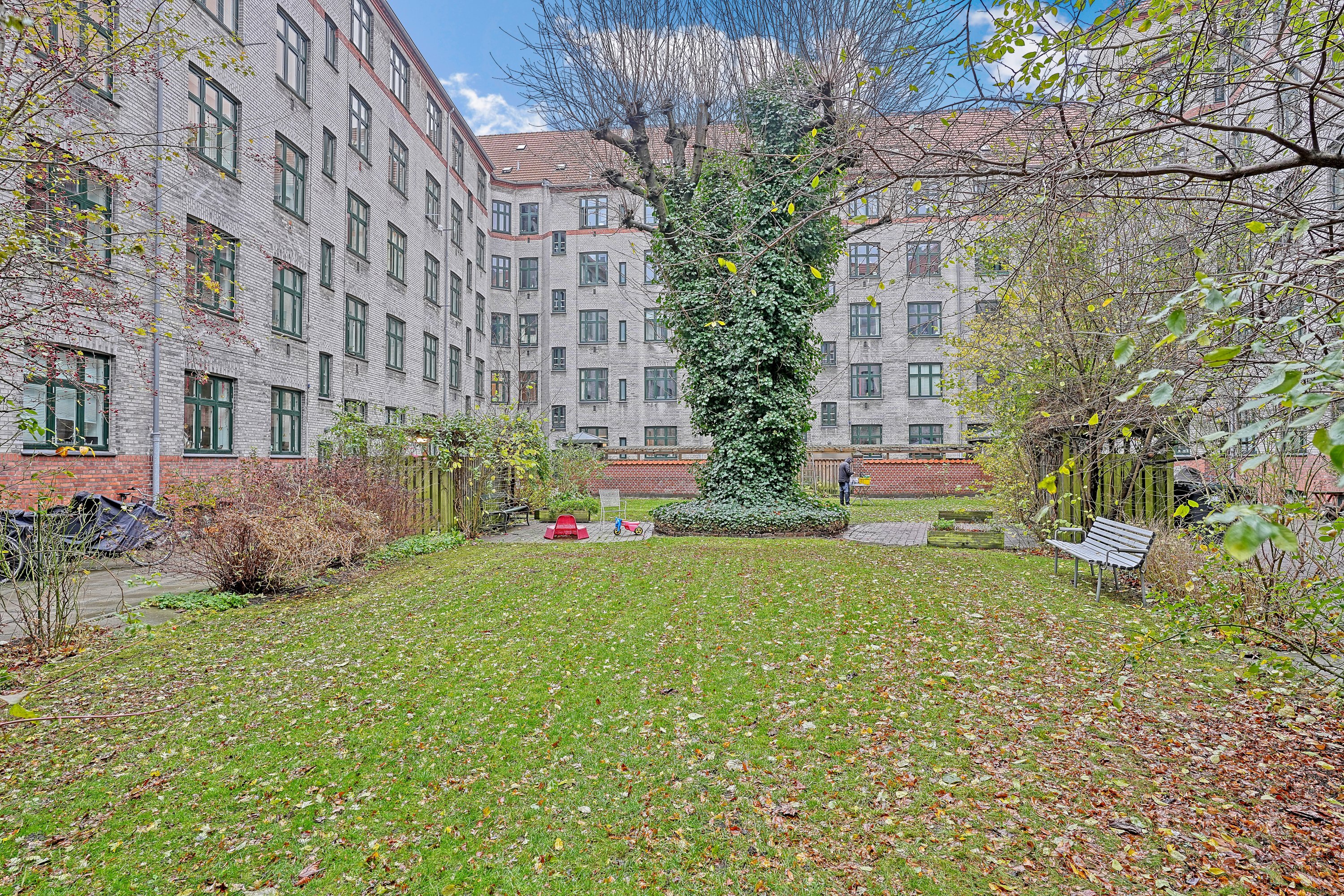 Fremhævet gårdmiljø billede i fuldskærmstilstand. Billede af Korsørgade 29, 4. tv., 2100 København Ø