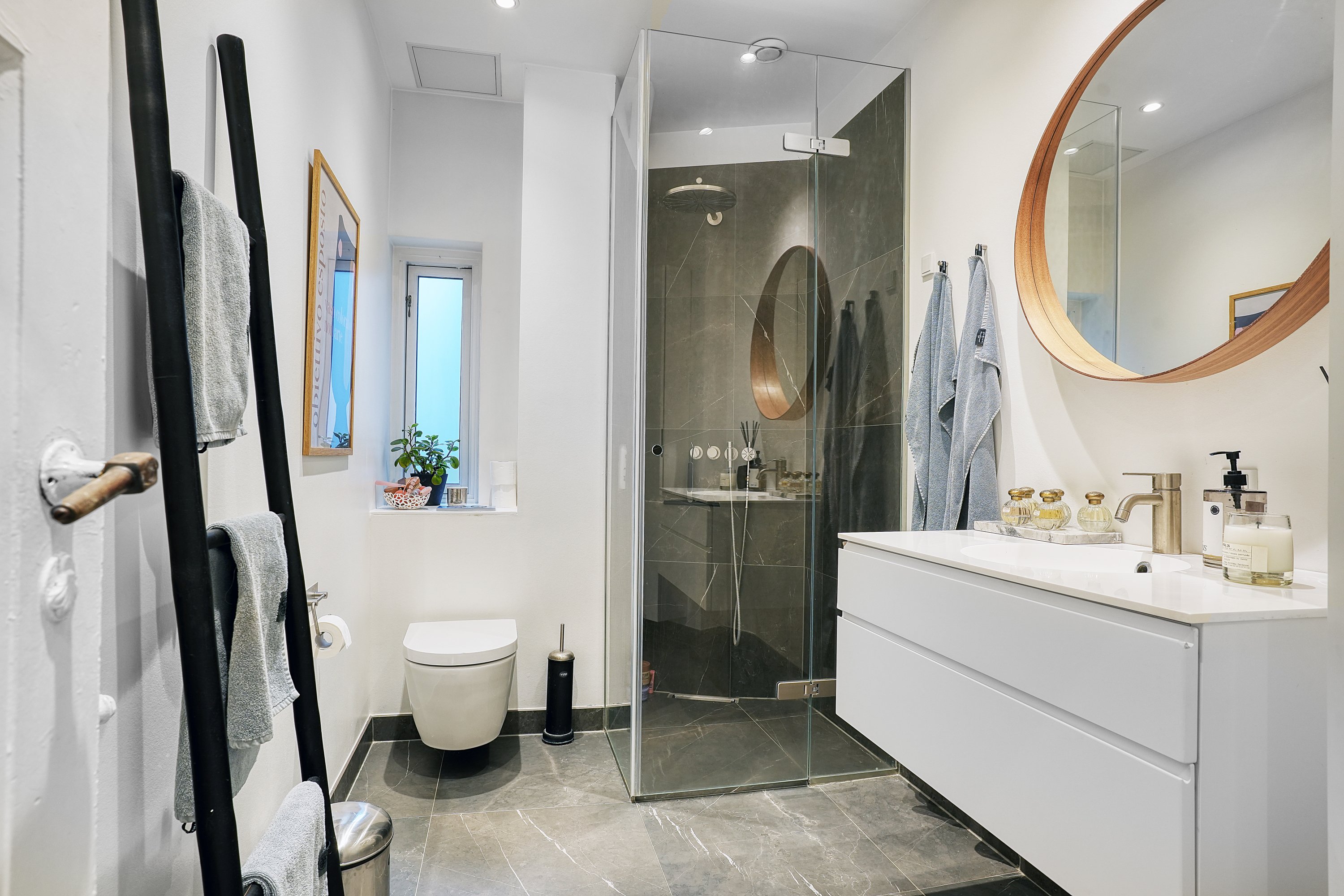 Fremhævet badeværelse billede i fuldskærmstilstand. Billede af Korsørgade 29, 4. tv., 2100 København Ø