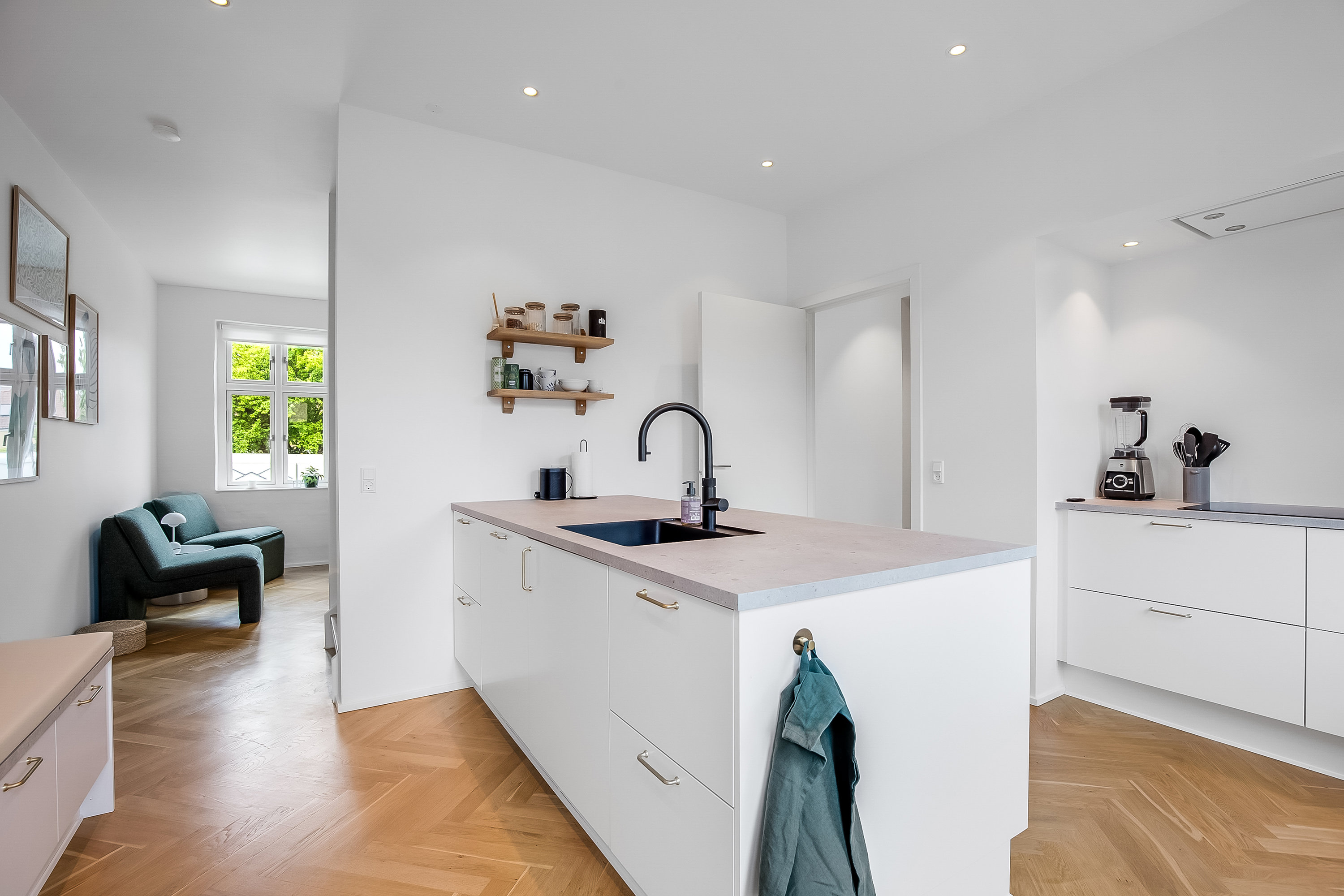 Fremhævet  billede i fuldskærmstilstand. Billede af Zahnsgade 45, 6000 Kolding