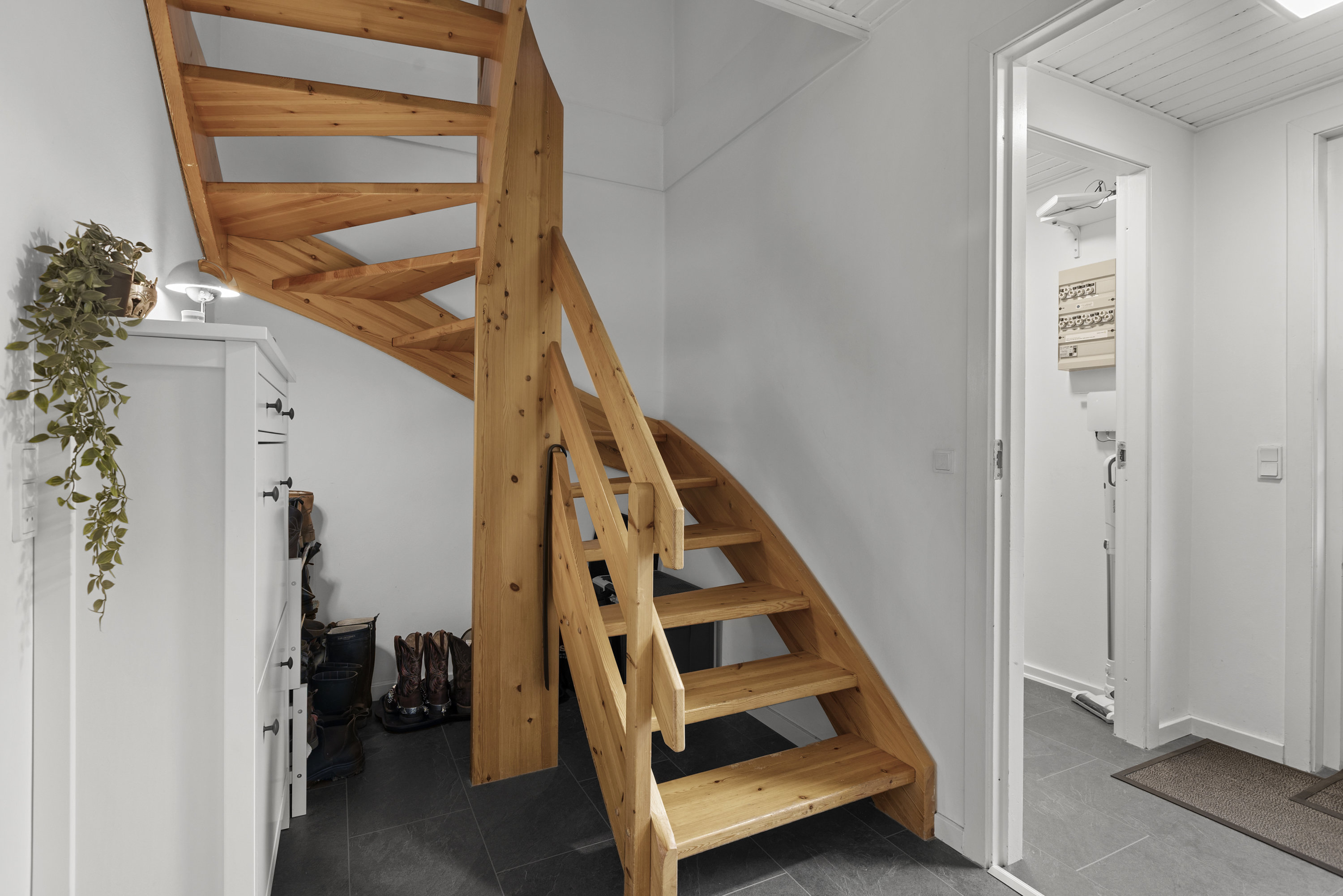 Fremhævet gang billede i fuldskærmstilstand. Billede af Benløse Skel 4D, Benløse, 4100 Ringsted