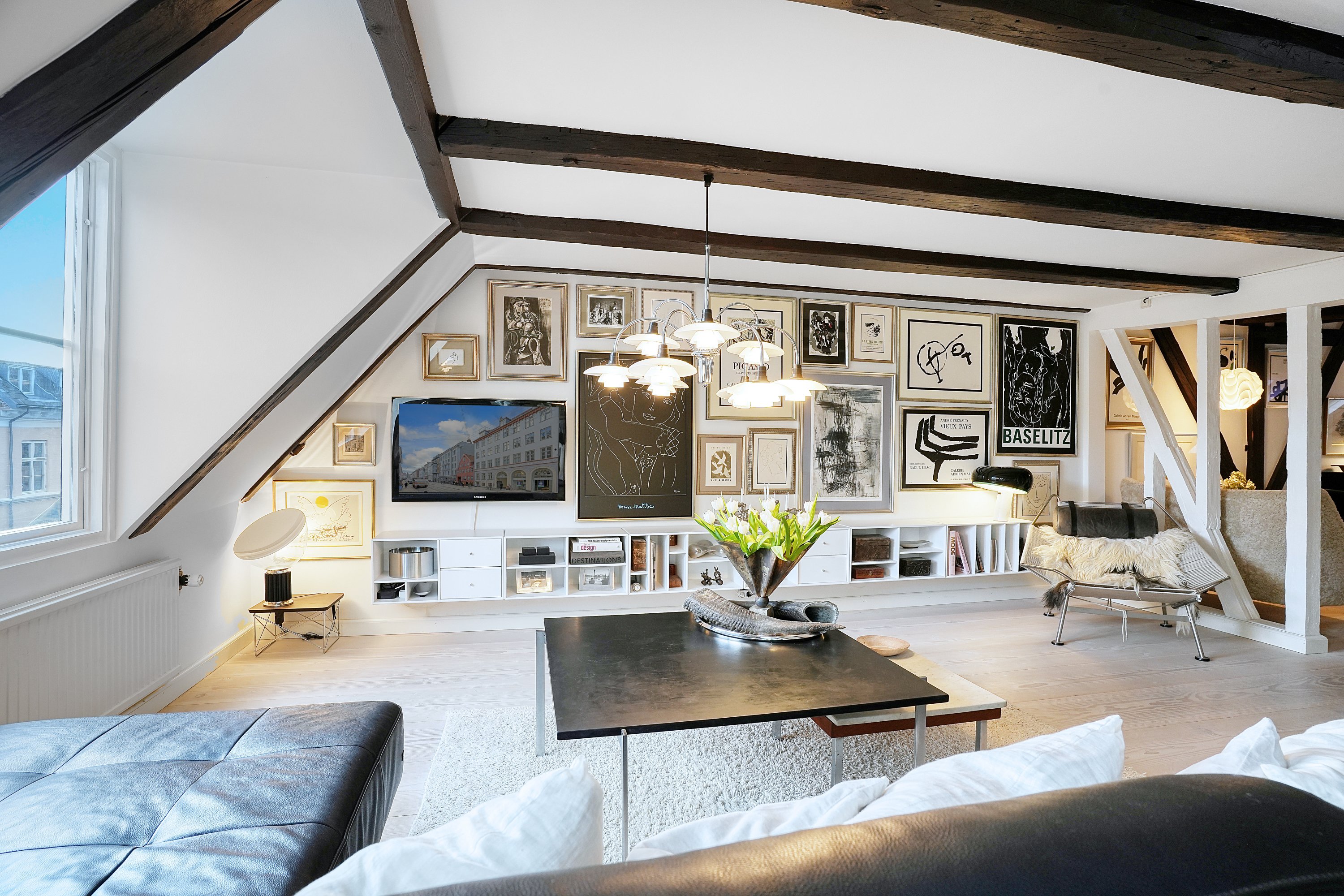 Fremhævet stue billede i fuldskærmstilstand. Billede af Store Kongensgade 67A, 4. th., 1264 København K