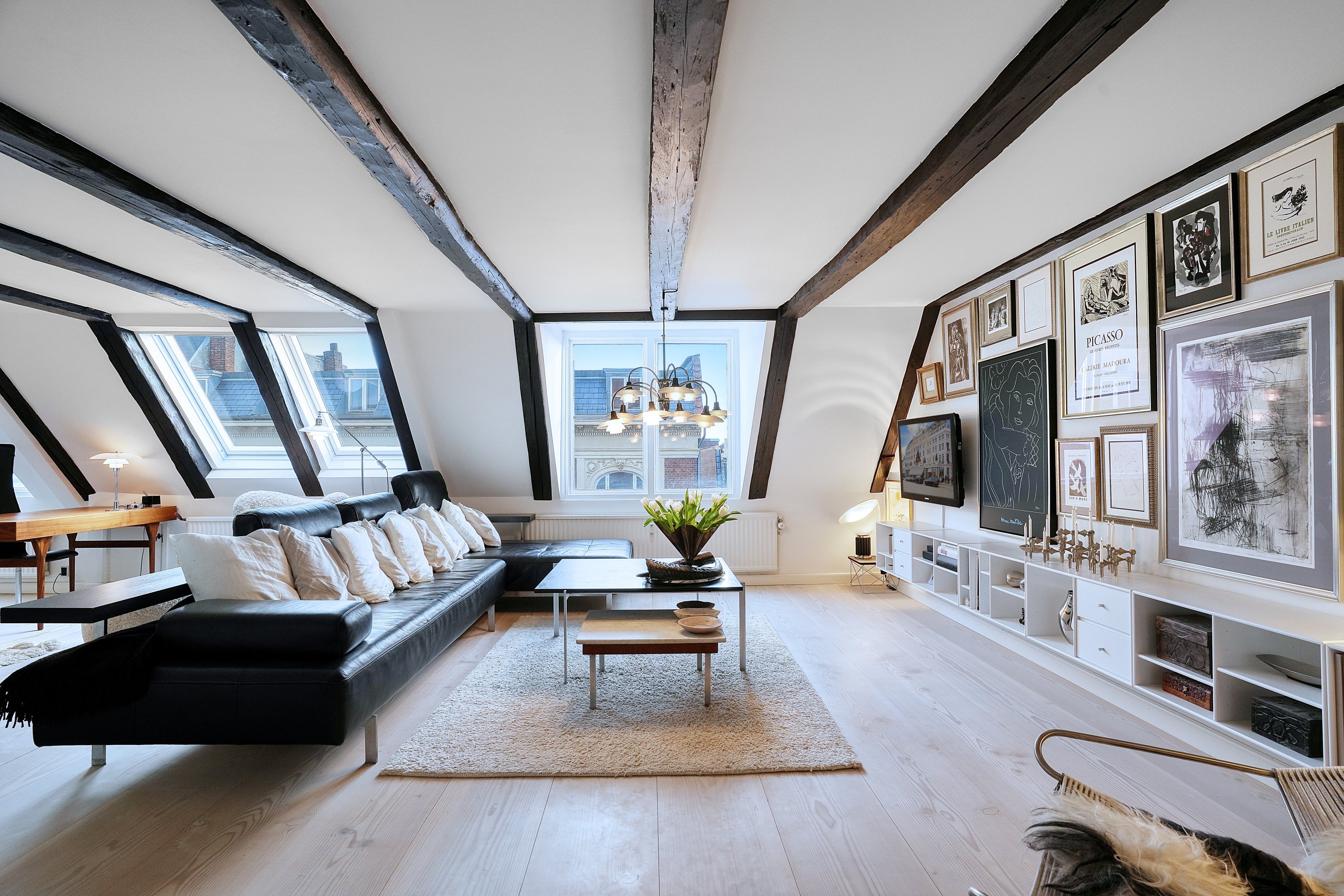 Fremhævet stue billede i fuldskærmstilstand. Billede af Store Kongensgade 67A, 4. th., 1264 København K