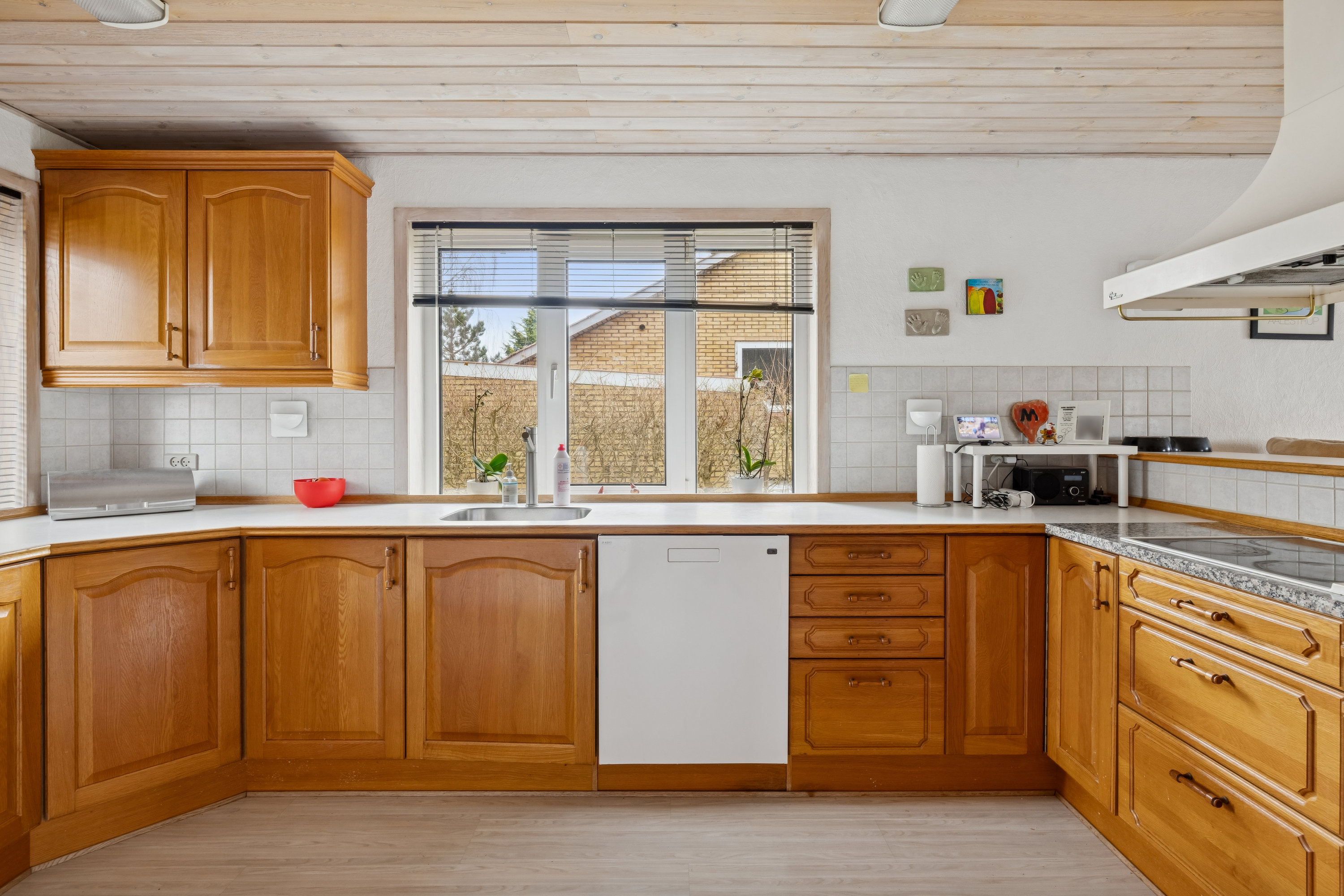 Fremhævet køkken billede i fuldskærmstilstand. Billede af Rolighedsvej 9, 9620 Aalestrup