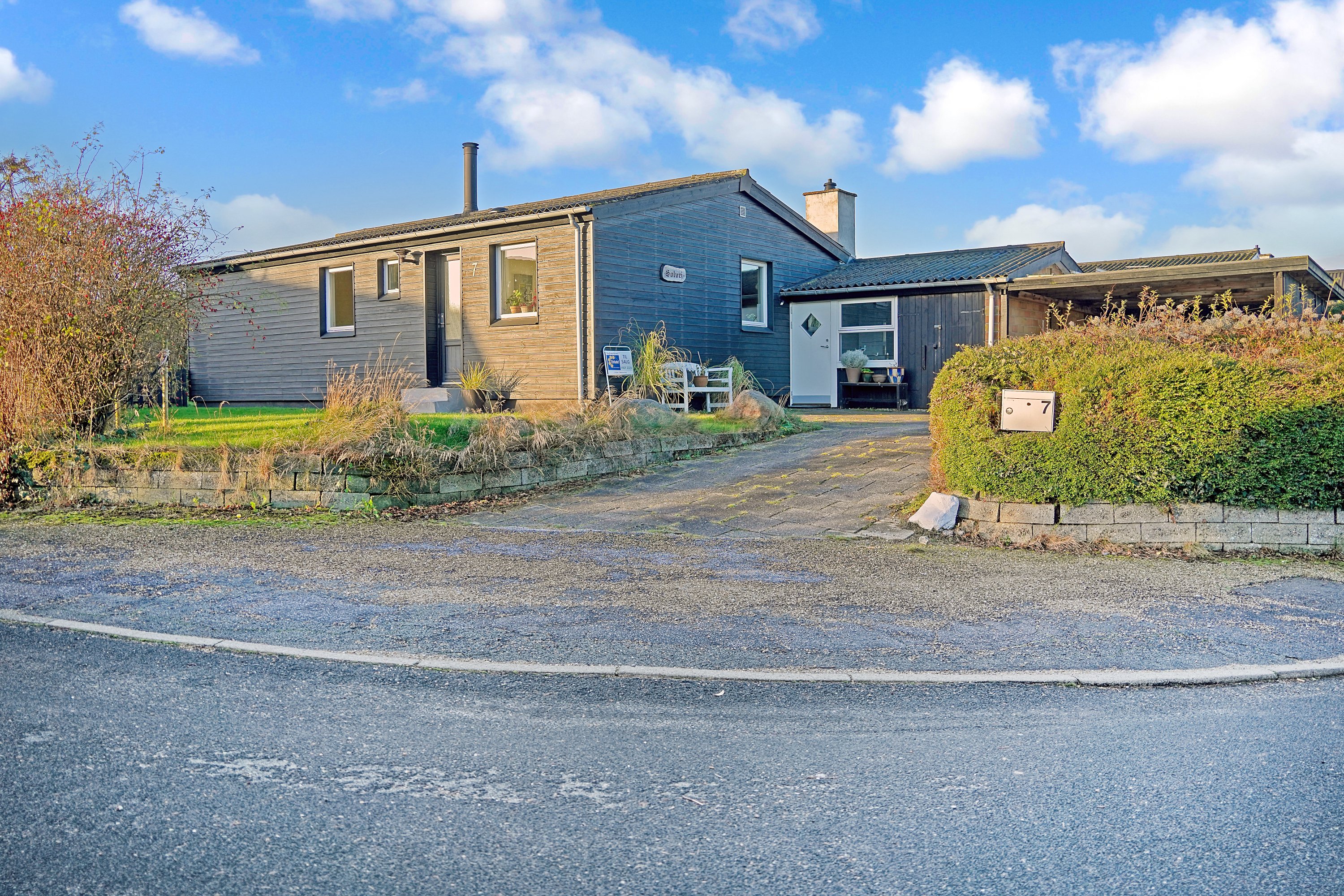 Fremhævet ejendommen billede i fuldskærmstilstand. Billede af Teglværksvej 7, 3140 Ålsgårde