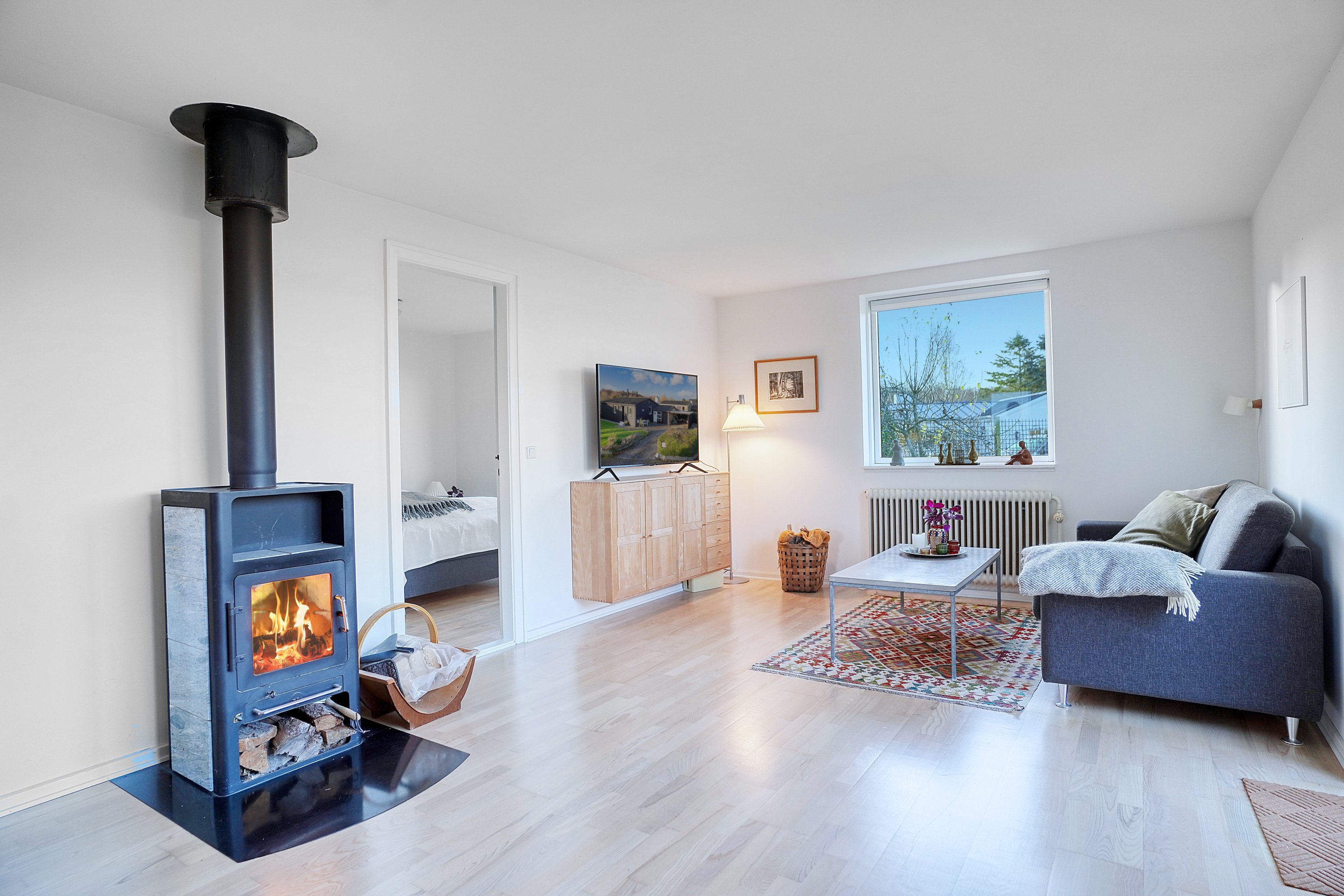 Fremhævet stue billede i fuldskærmstilstand. Billede af Teglværksvej 7, 3140 Ålsgårde