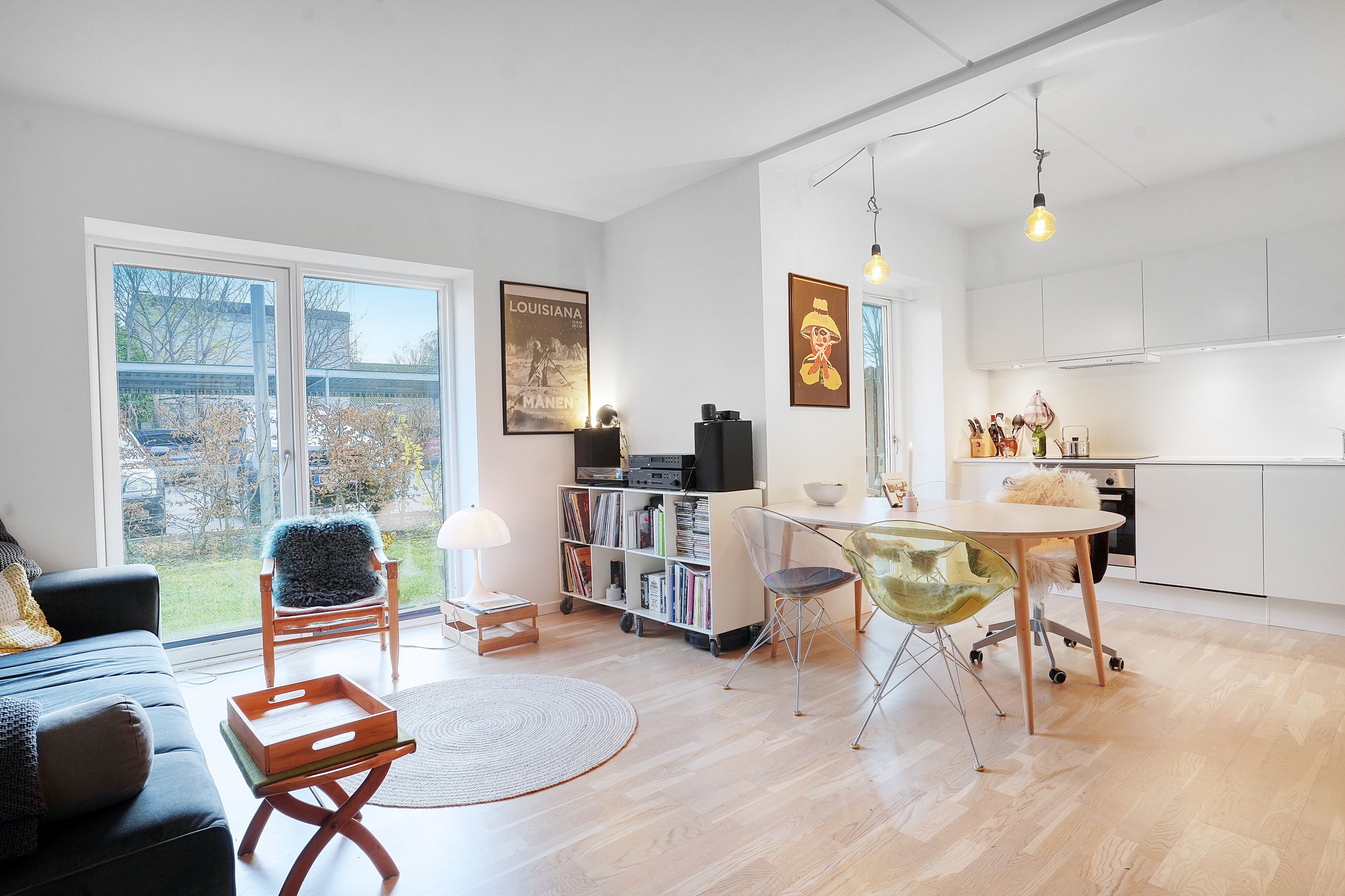 Fremhævet stue billede i fuldskærmstilstand. Billede af Badevej 2B, st.. mf., 3000 Helsingør