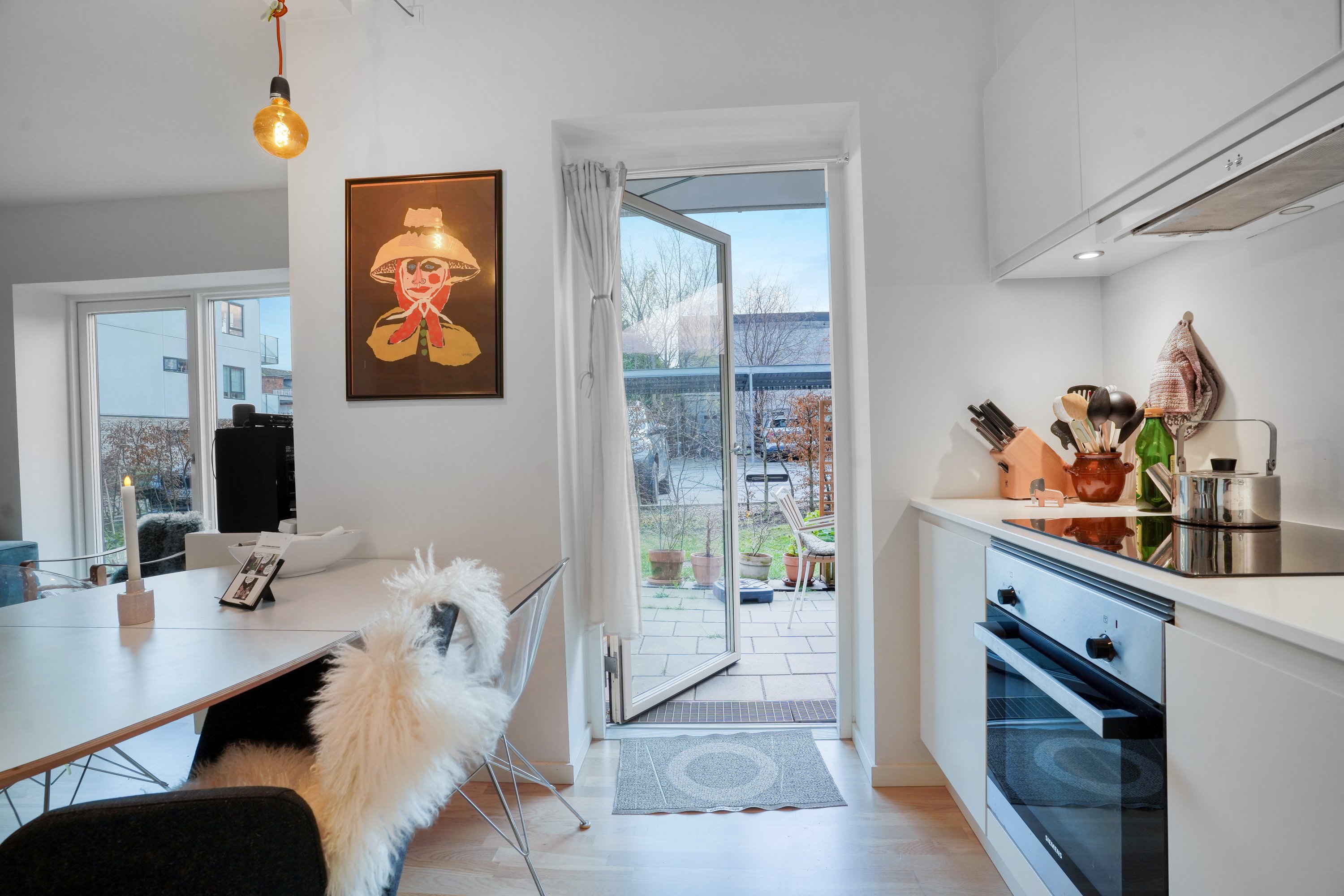 Fremhævet køkken billede i fuldskærmstilstand. Billede af Badevej 2B, st.. mf., 3000 Helsingør