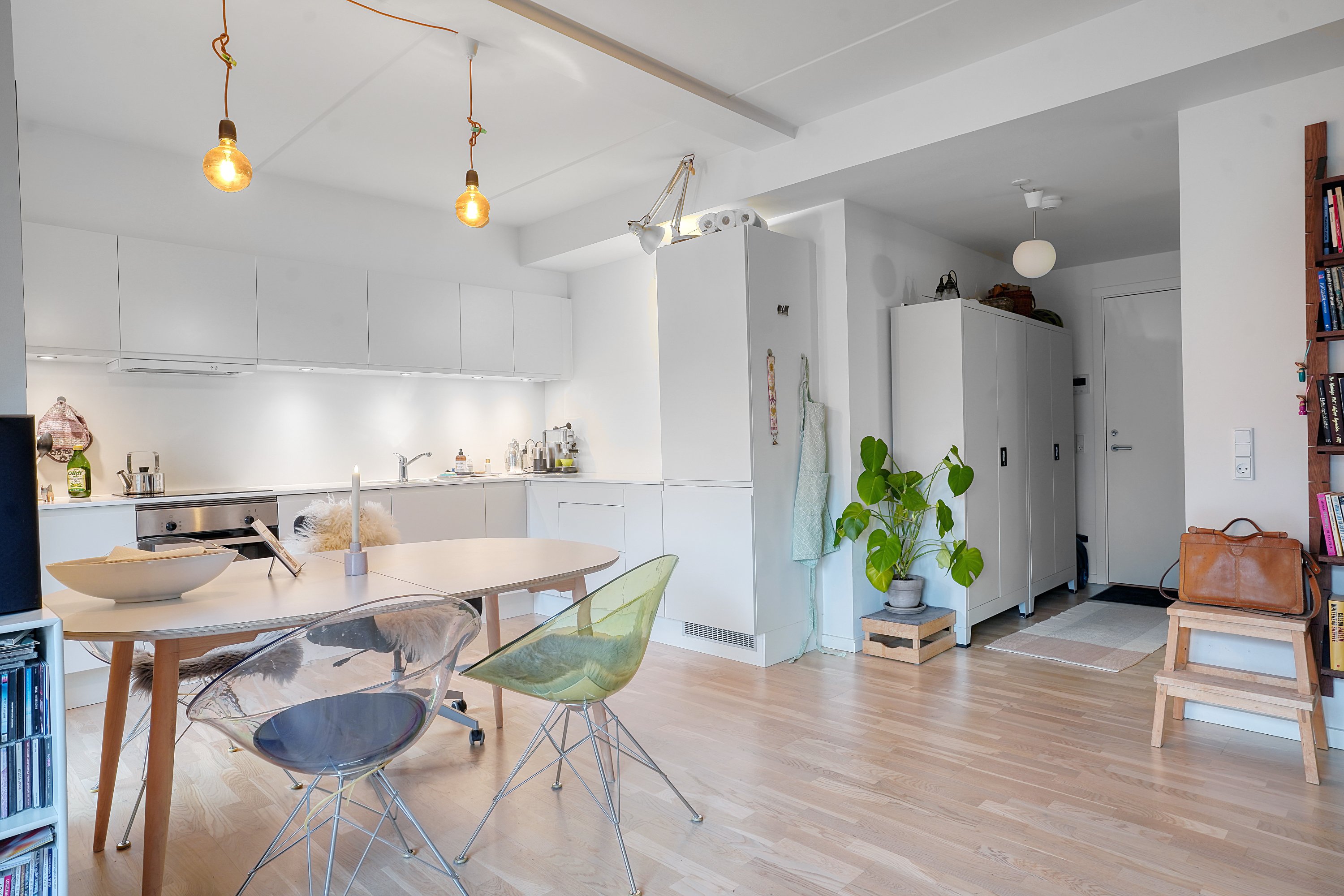 Miniaturebillede 1: spisestue. Billede af Badevej 2B, st.. mf., 3000 Helsingør