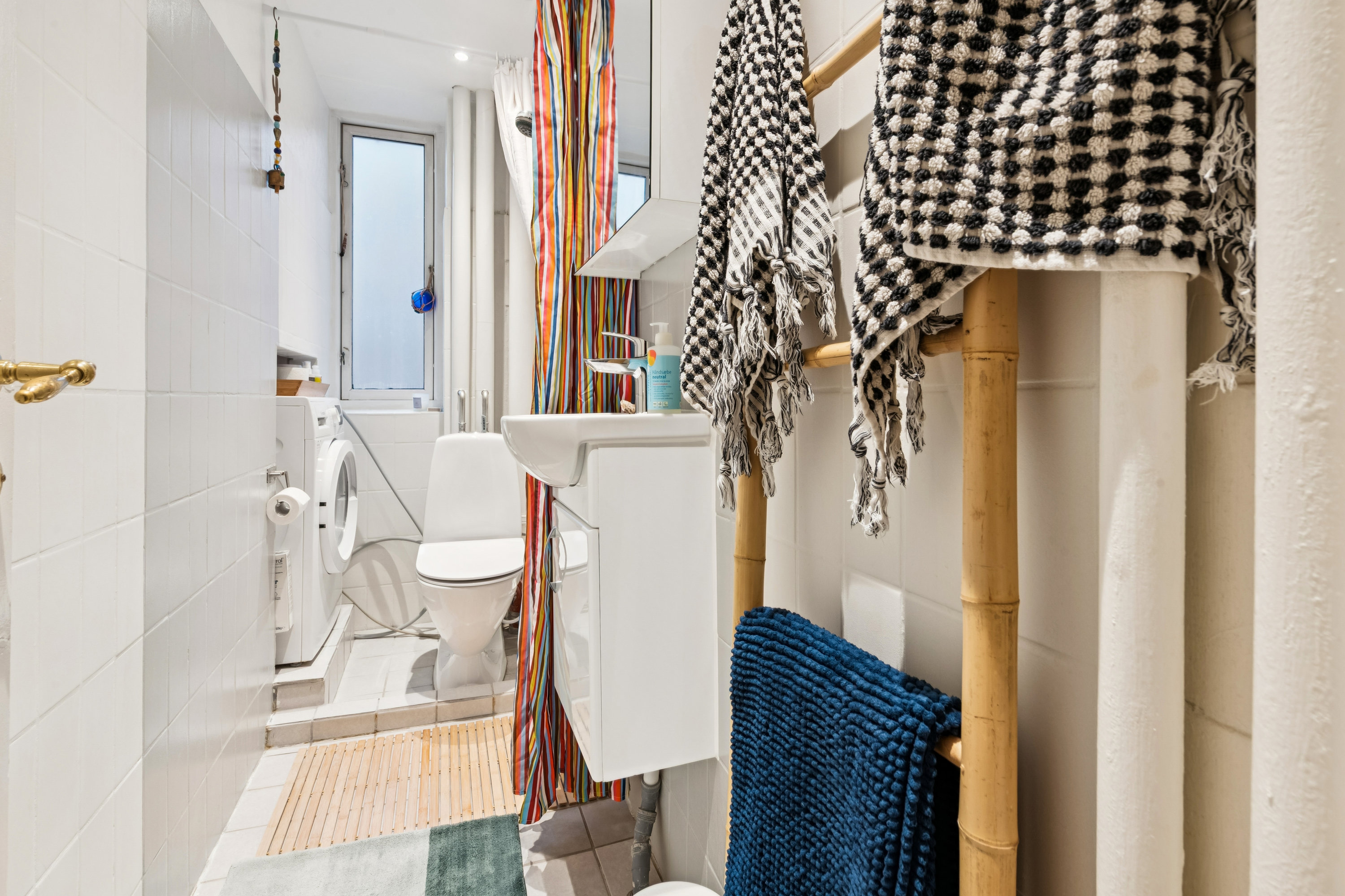 Fremhævet værelse billede i fuldskærmstilstand. Billede af Lyngby Hovedgade 86D, 1. tv., 2800 Kongens Lyngby