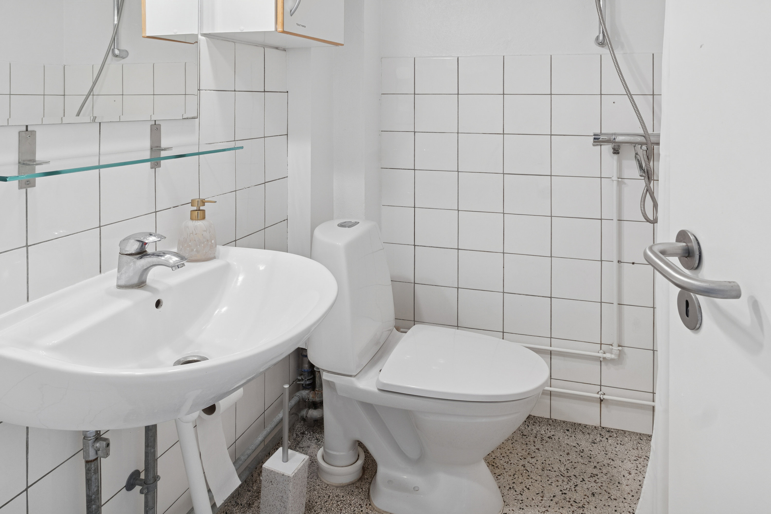 Fremhævet badeværelse billede i fuldskærmstilstand. Billede af Vestre Ringgade 198, st.. mf., 8000 Aarhus C