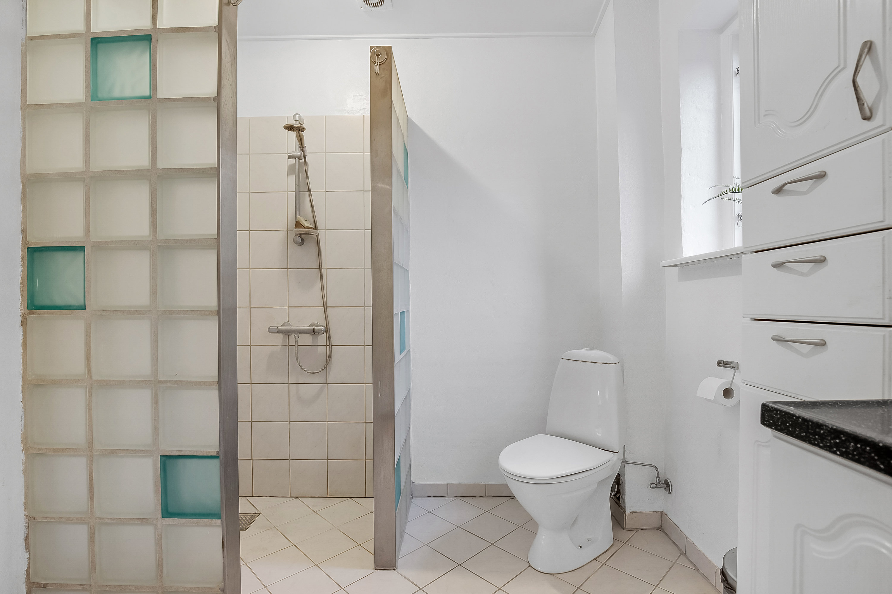 Fremhævet badeværelse billede i fuldskærmstilstand. Billede af Hostrupsvej 1, 1., 7100 Vejle