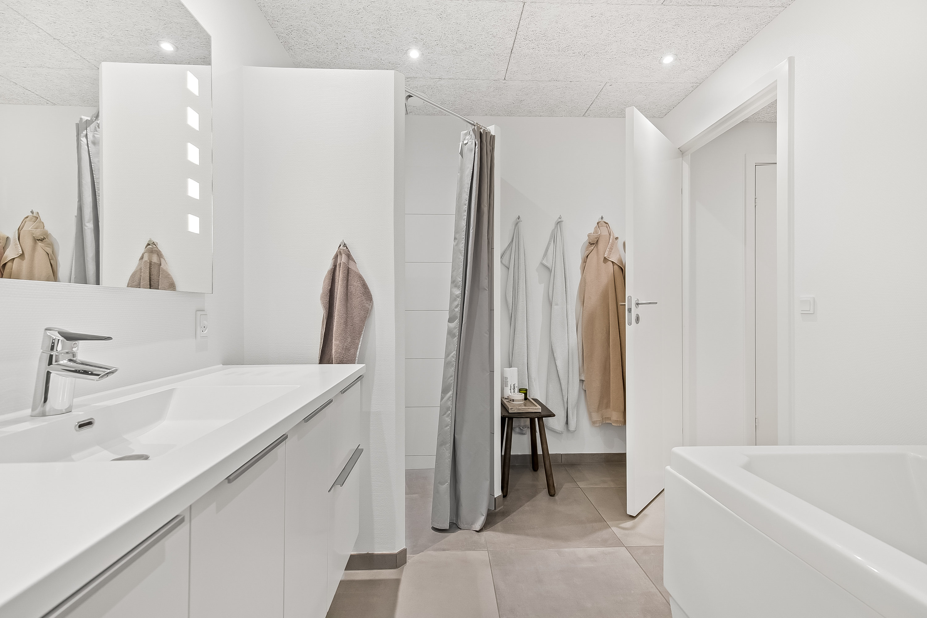 Fremhævet badeværelse billede i fuldskærmstilstand. Billede af Elkærholmparken 62, Vester Nebel, 6040 Egtved