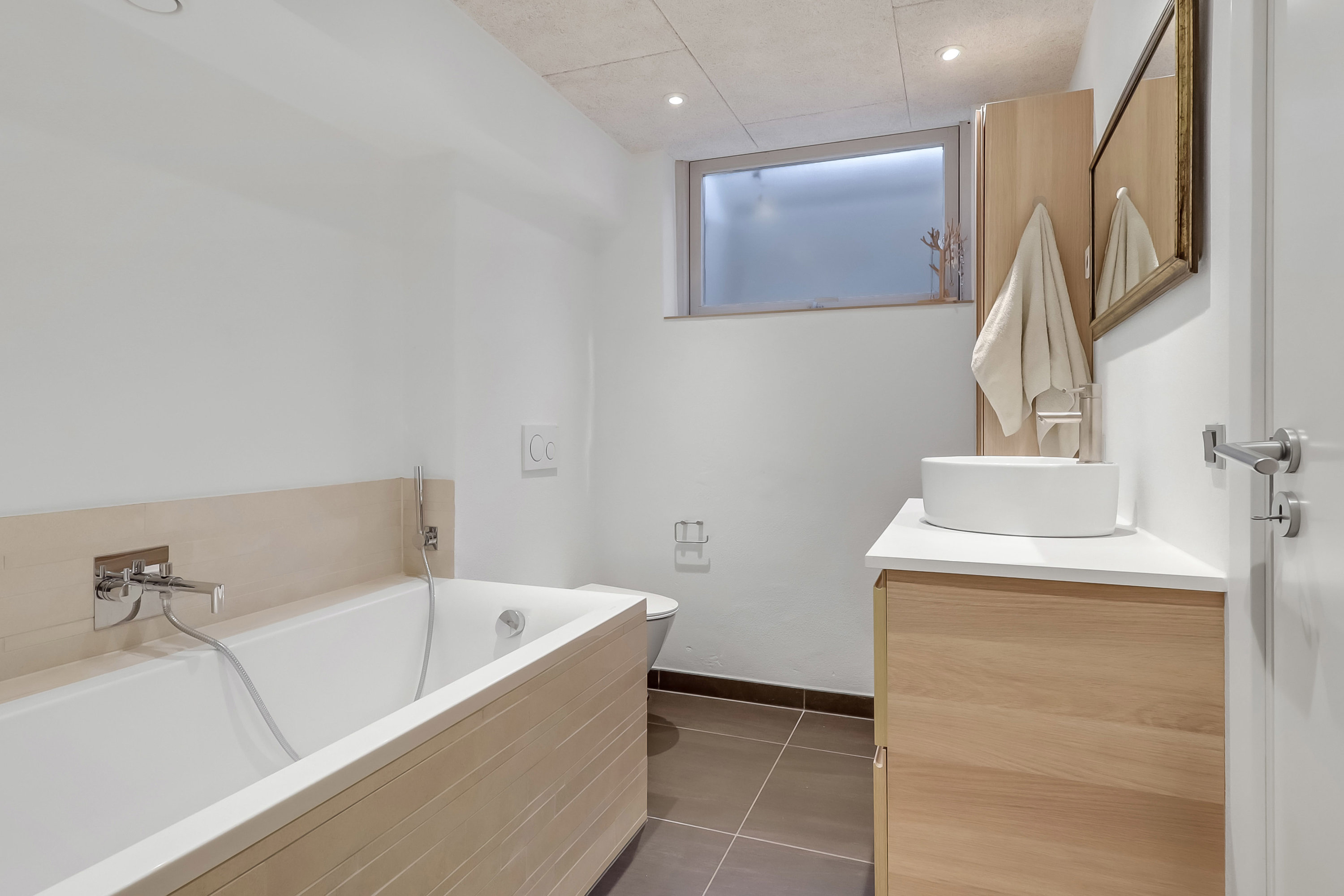 Fremhævet badeværelse billede i fuldskærmstilstand. Billede af Tordenskjoldsvej 5, Tåsinge, 5700 Svendborg