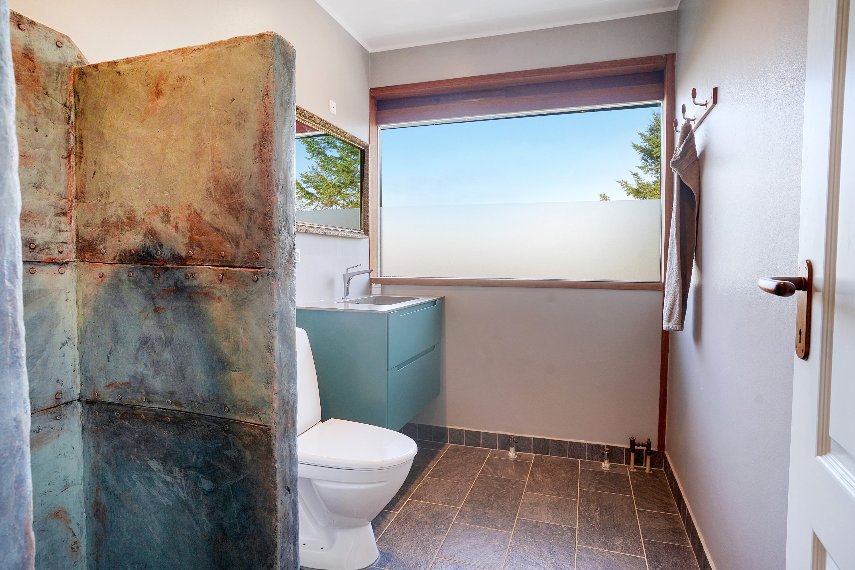 Fremhævet badeværelse billede i fuldskærmstilstand. Billede af Møllebjergvej 26, Ramløse, 3200 Helsinge