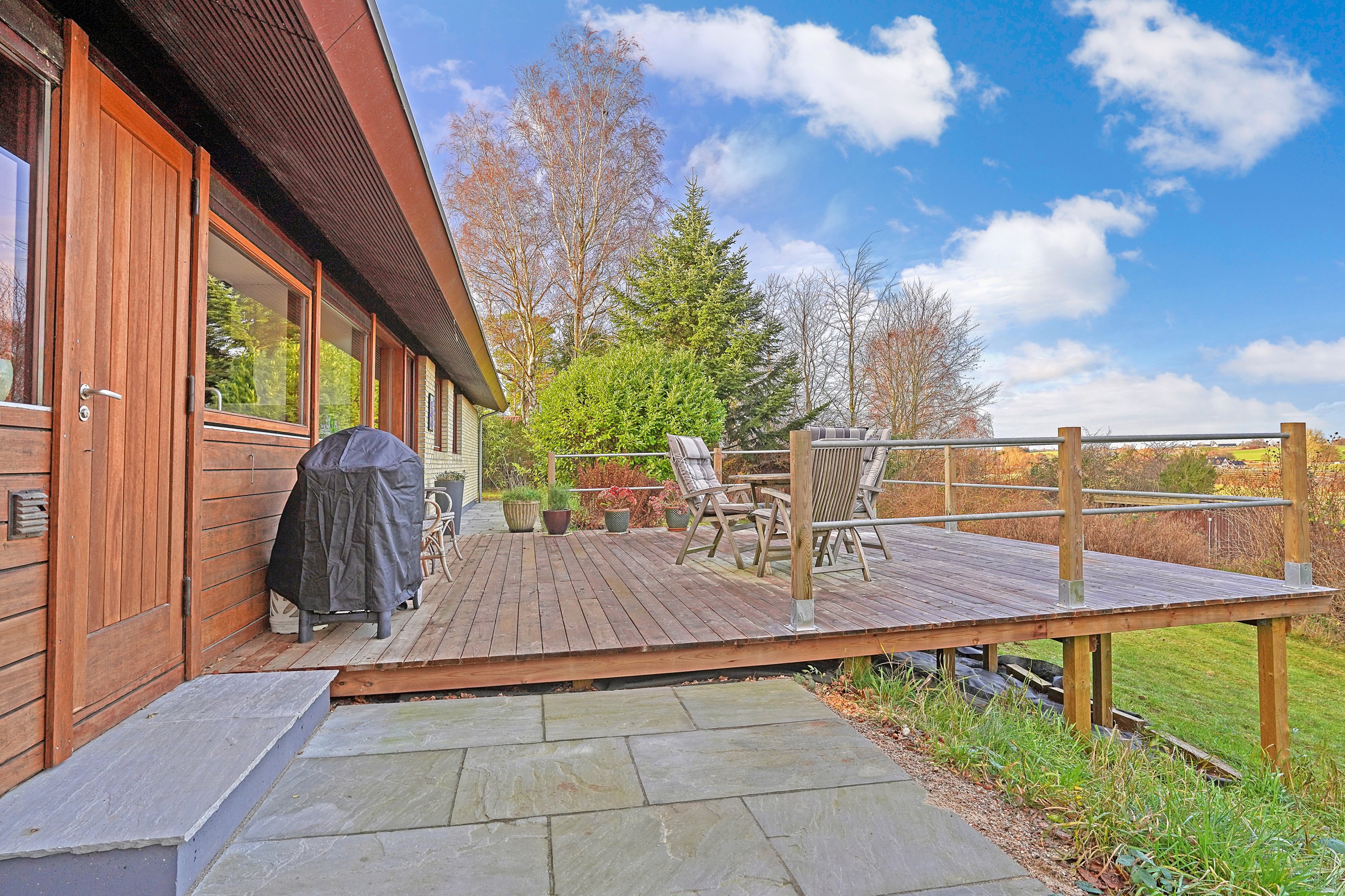 Fremhævet terrasse billede i fuldskærmstilstand. Billede af Møllebjergvej 26, Ramløse, 3200 Helsinge