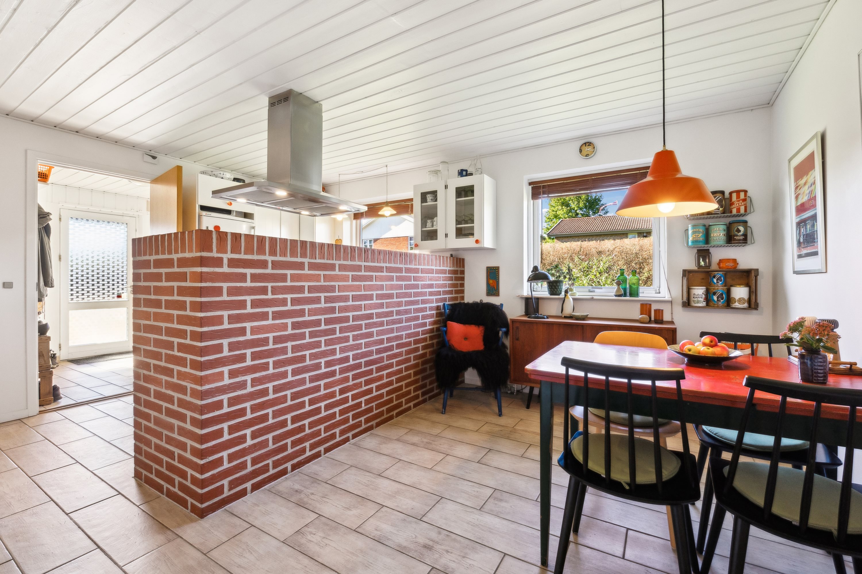 Fremhævet stue billede i fuldskærmstilstand. Billede af Tjørnebakken 8, 4291 Ruds Vedby