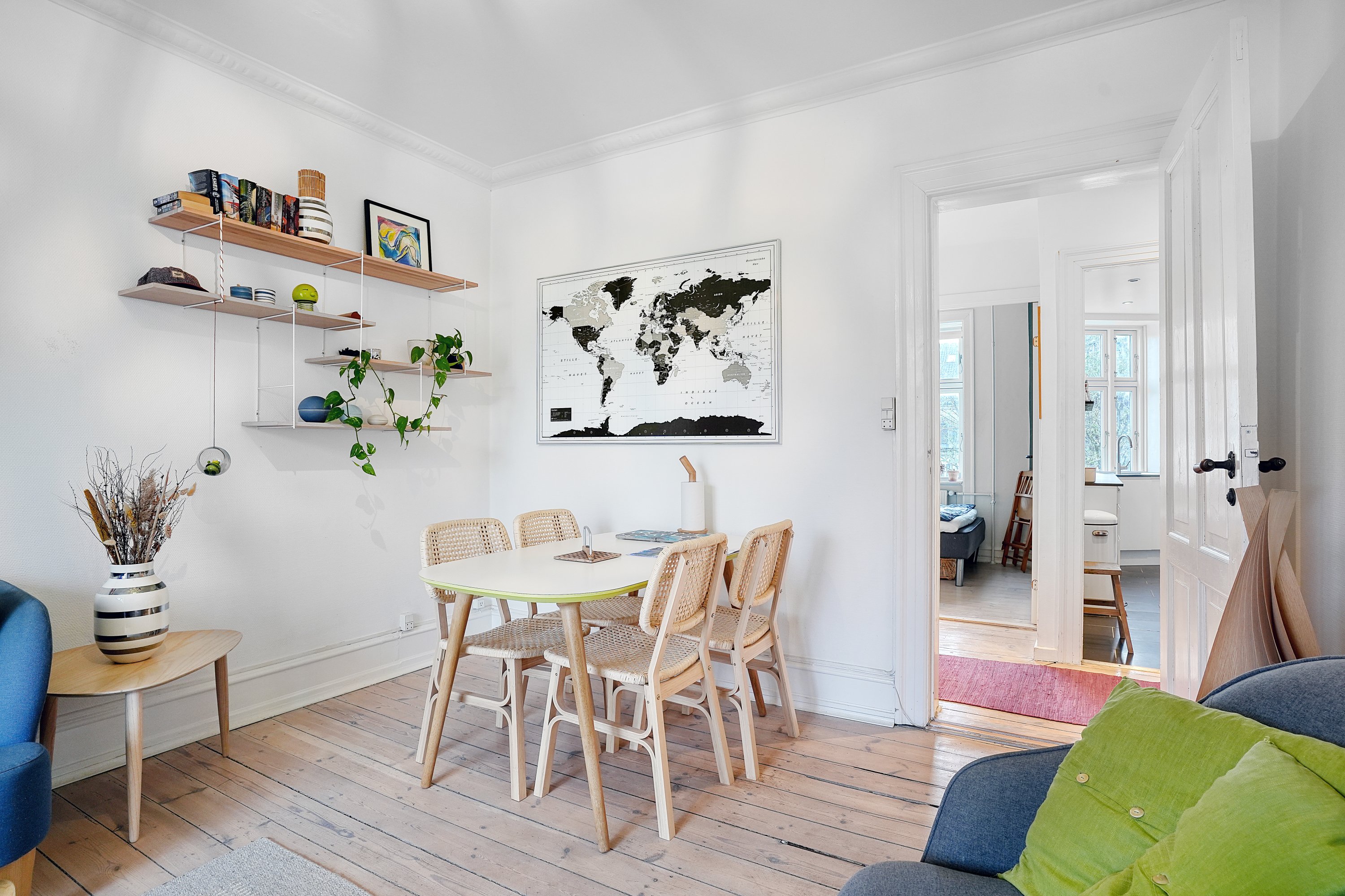 Fremhævet spisestue billede i fuldskærmstilstand. Billede af Uffesgade 10, 2. tv., 2200 København N