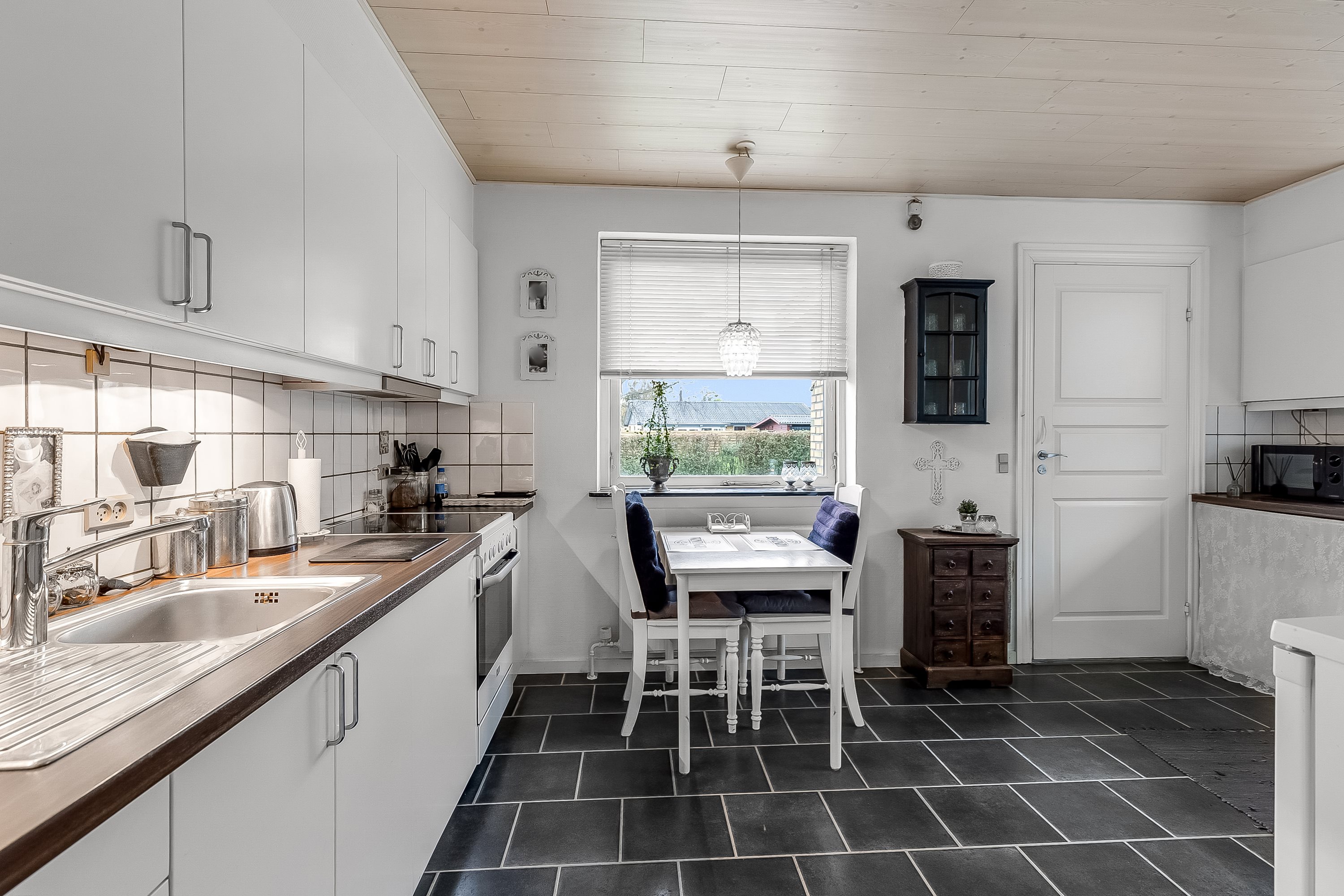 Fremhævet køkken billede i fuldskærmstilstand. Billede af Nygade 24, Ejby, 5592 Ejby