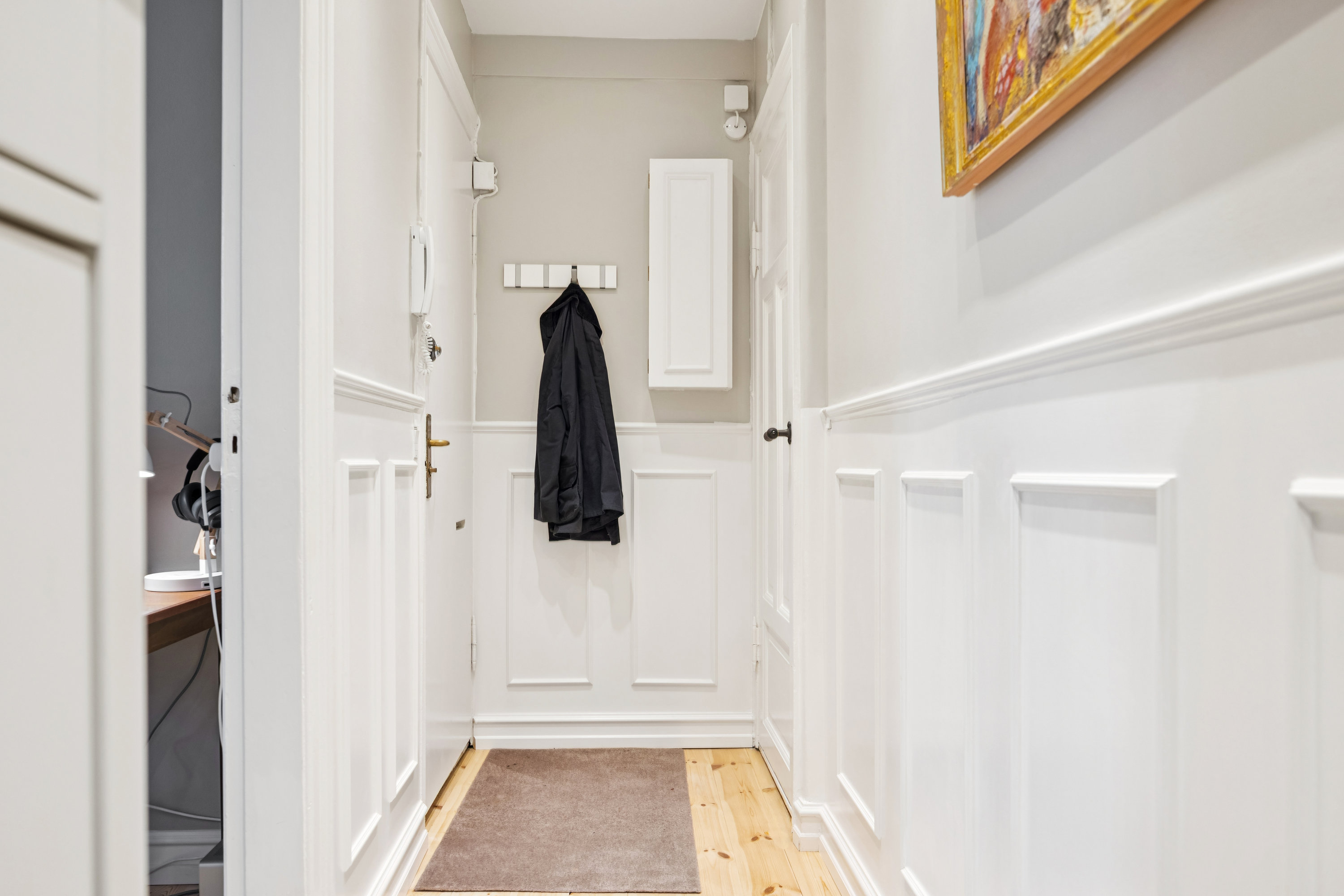 Fremhævet entré billede i fuldskærmstilstand. Billede af Ejgårdsvej 24, 2. th., 2920 Charlottenlund