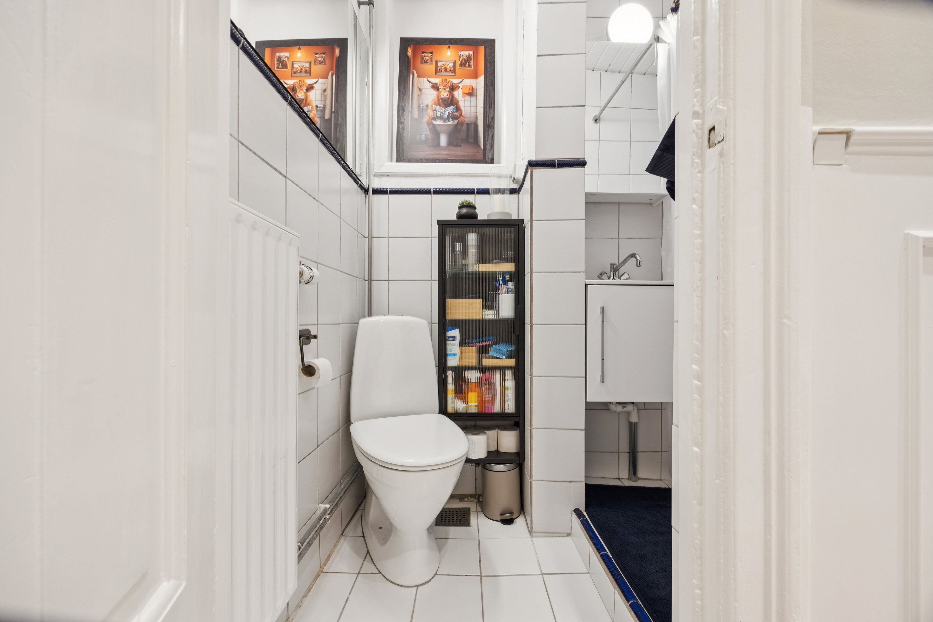 Fremhævet badeværelse billede i fuldskærmstilstand. Billede af Ejgårdsvej 24, 2. th., 2920 Charlottenlund