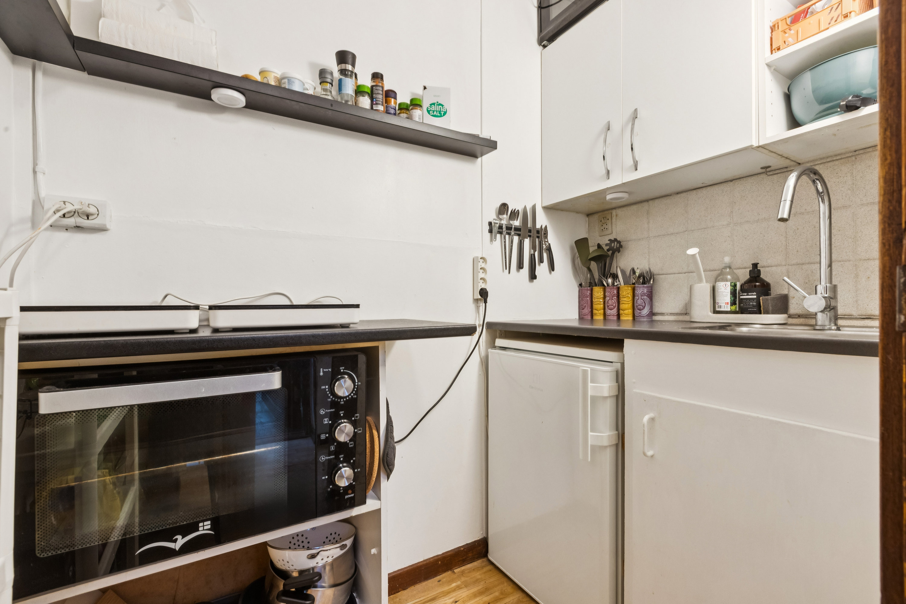 Fremhævet køkken billede i fuldskærmstilstand. Billede af Grejsdalvej 28, 2770 Kastrup