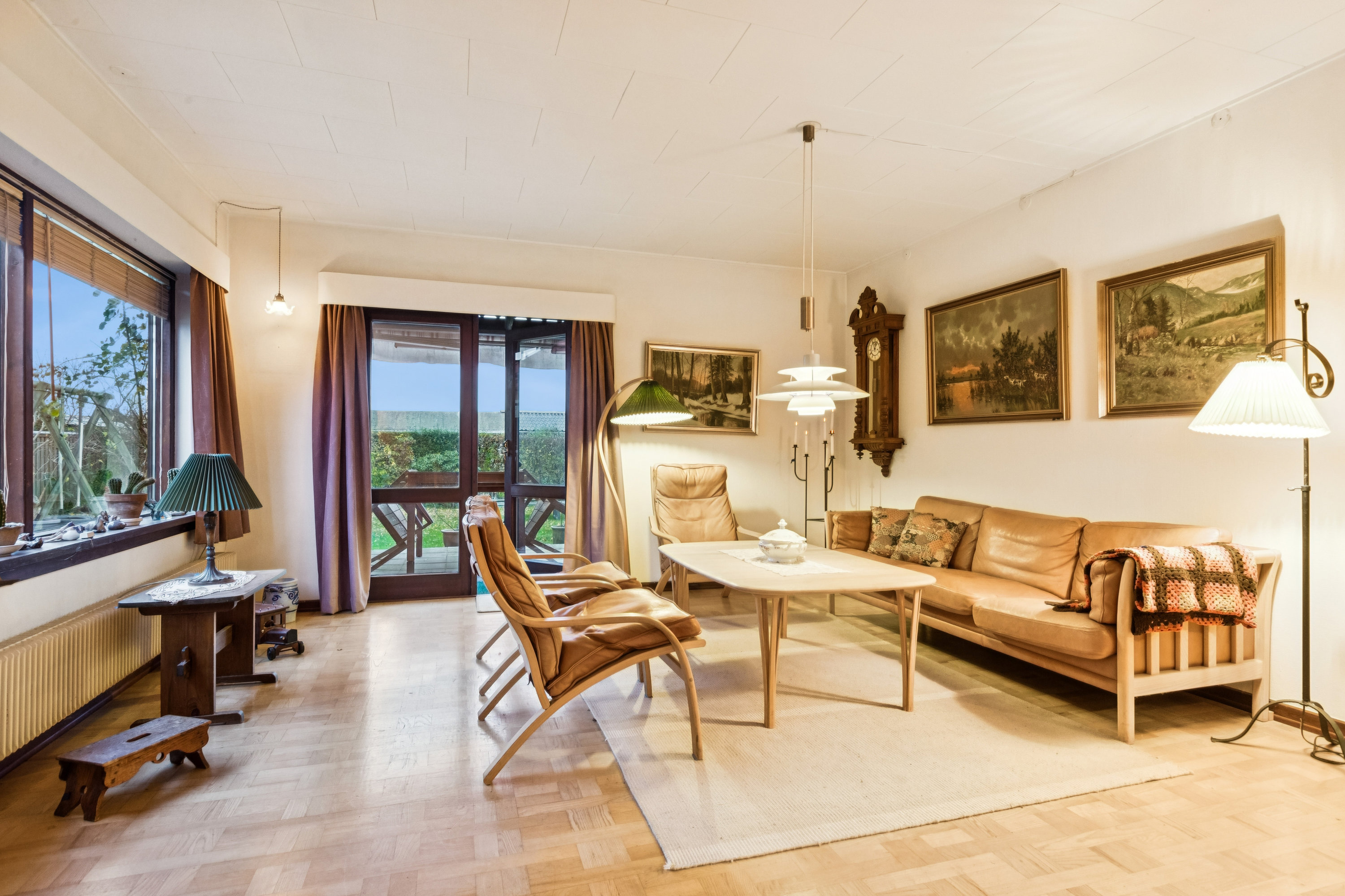 Fremhævet stue billede i fuldskærmstilstand. Billede af Grejsdalvej 28, 2770 Kastrup