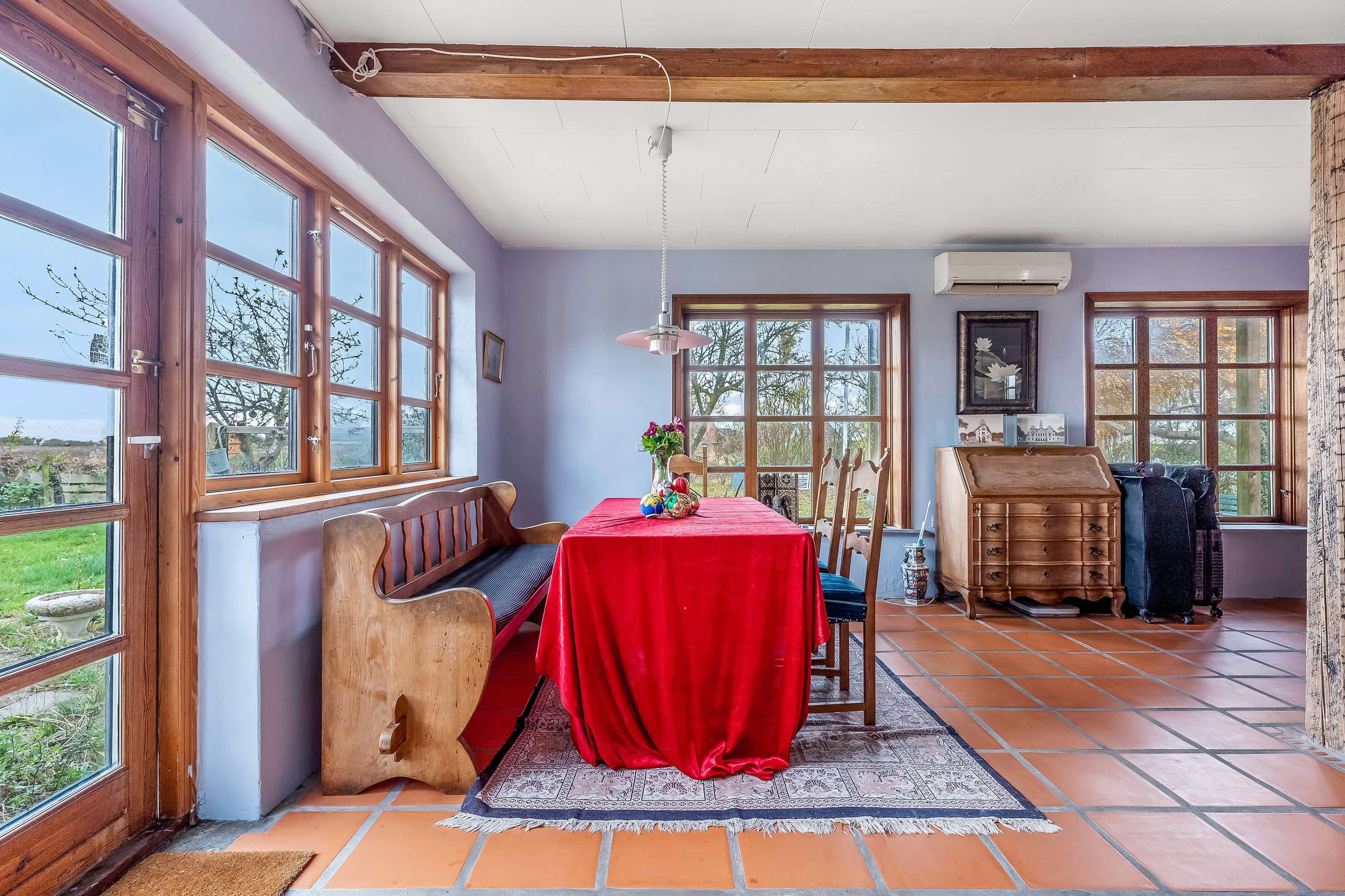 Fremhævet stue billede i fuldskærmstilstand. Billede af Tårsvej 177, 4912 Harpelunde