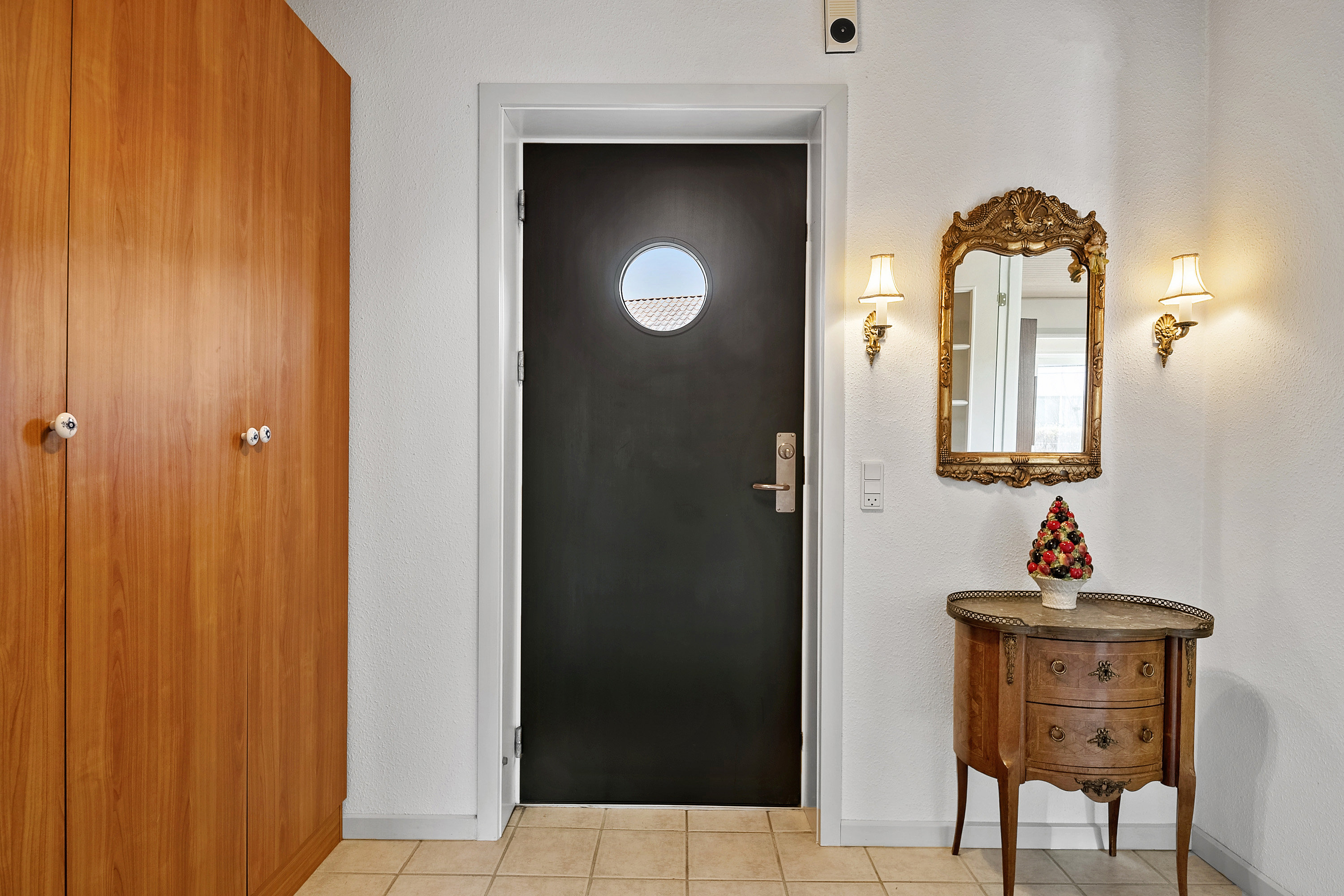 Fremhævet entré billede i fuldskærmstilstand. Billede af Brudelysvej 66, 4600 Køge