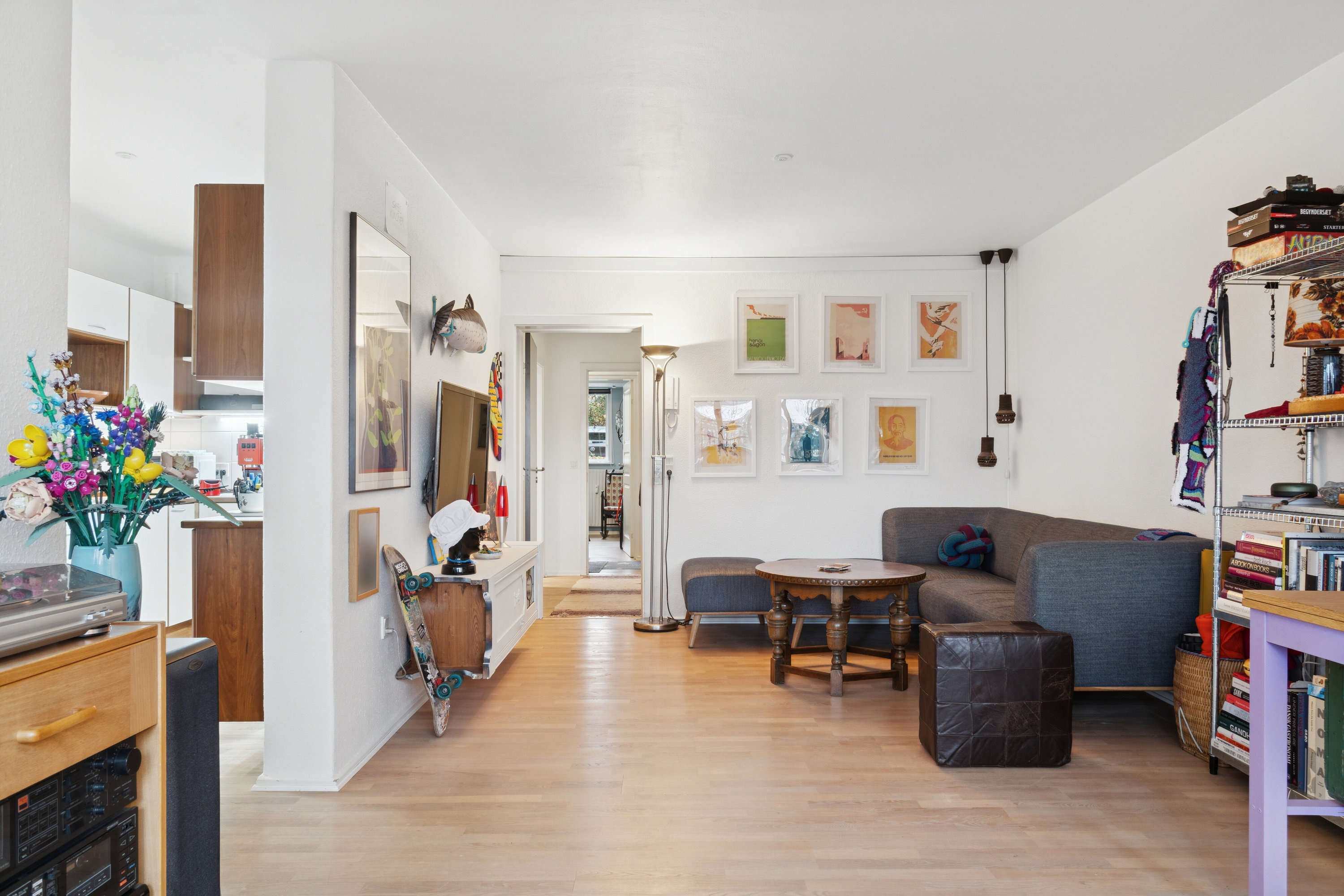 Fremhævet stue billede i fuldskærmstilstand. Billede af Møllevejen 27, kld.. th., 8000 Aarhus C