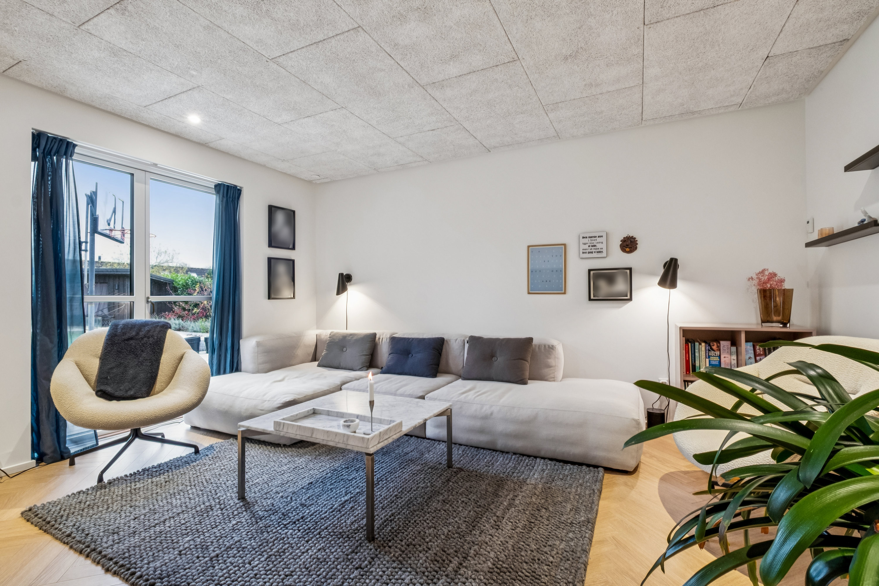 Fremhævet stue billede i fuldskærmstilstand. Billede af Juvelvej 8, Højvangen, 8700 Horsens