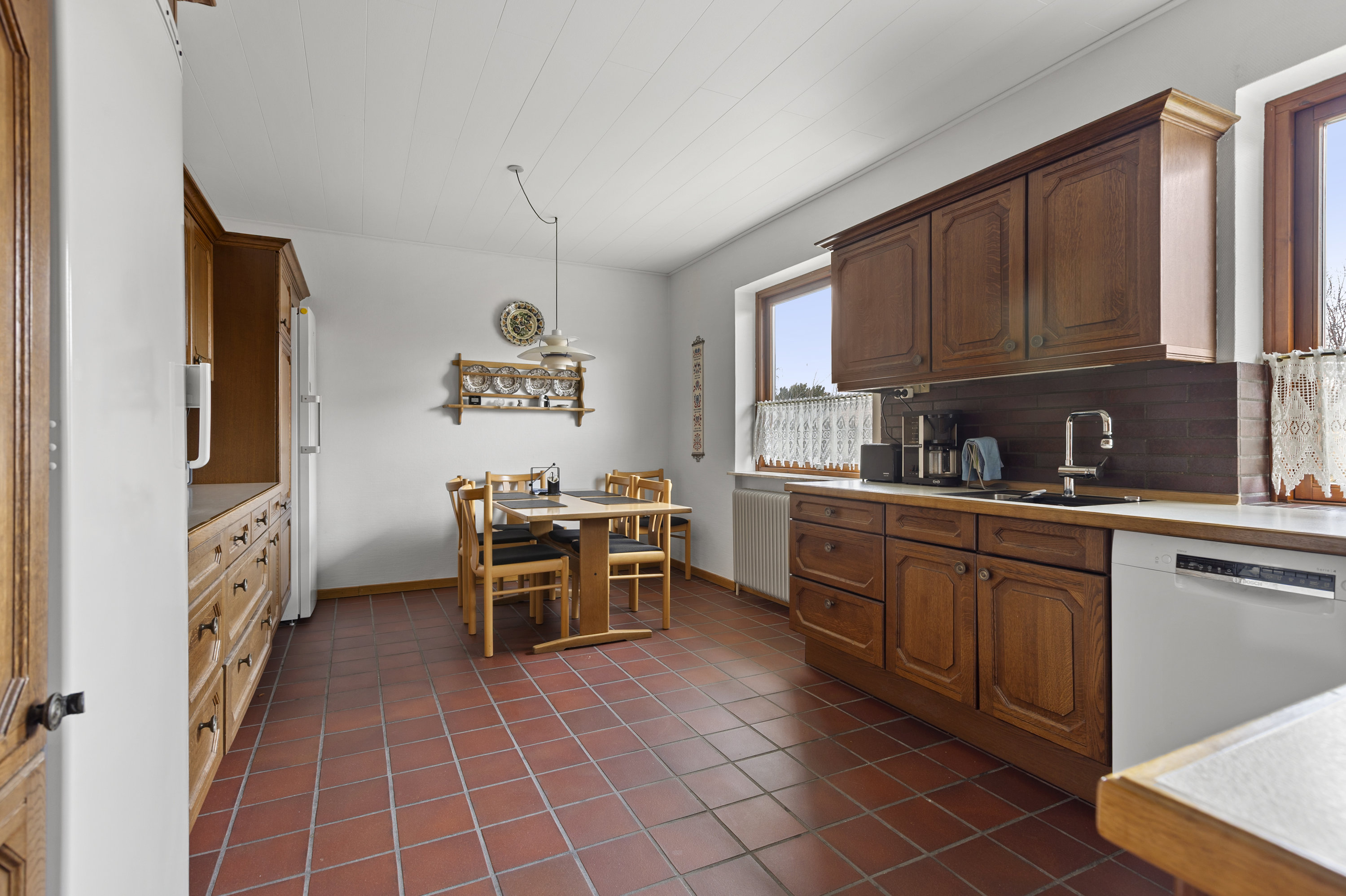 Fremhævet køkken billede i fuldskærmstilstand. Billede af Lillevangsparken 13, 4200 Slagelse