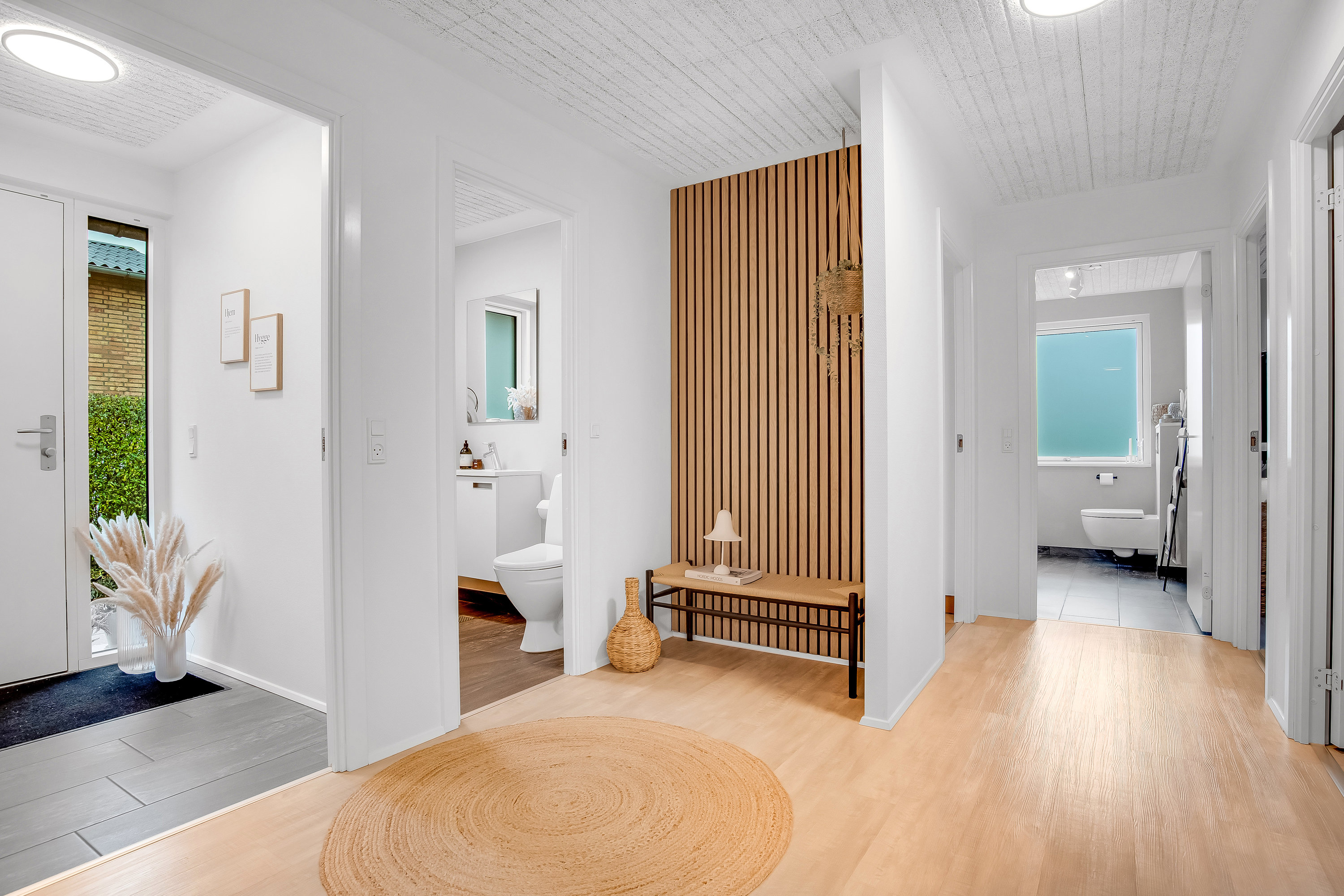 Fremhævet gang billede i fuldskærmstilstand. Billede af Linde Alle 9, 7500 Holstebro