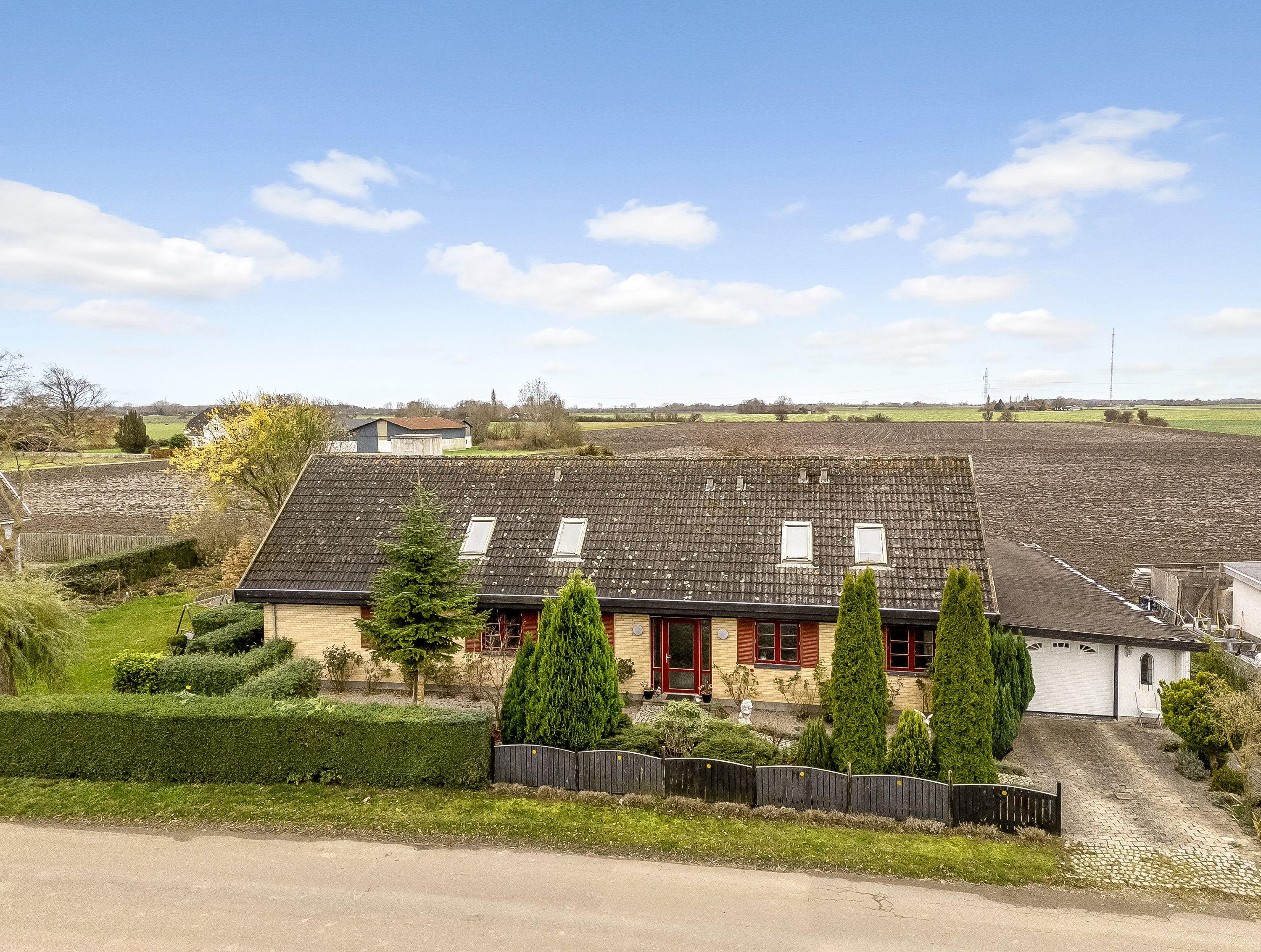 Fremhævet mastefoto billede i fuldskærmstilstand. Billede af Øster Nordlundevej 9A, 4900 Nakskov