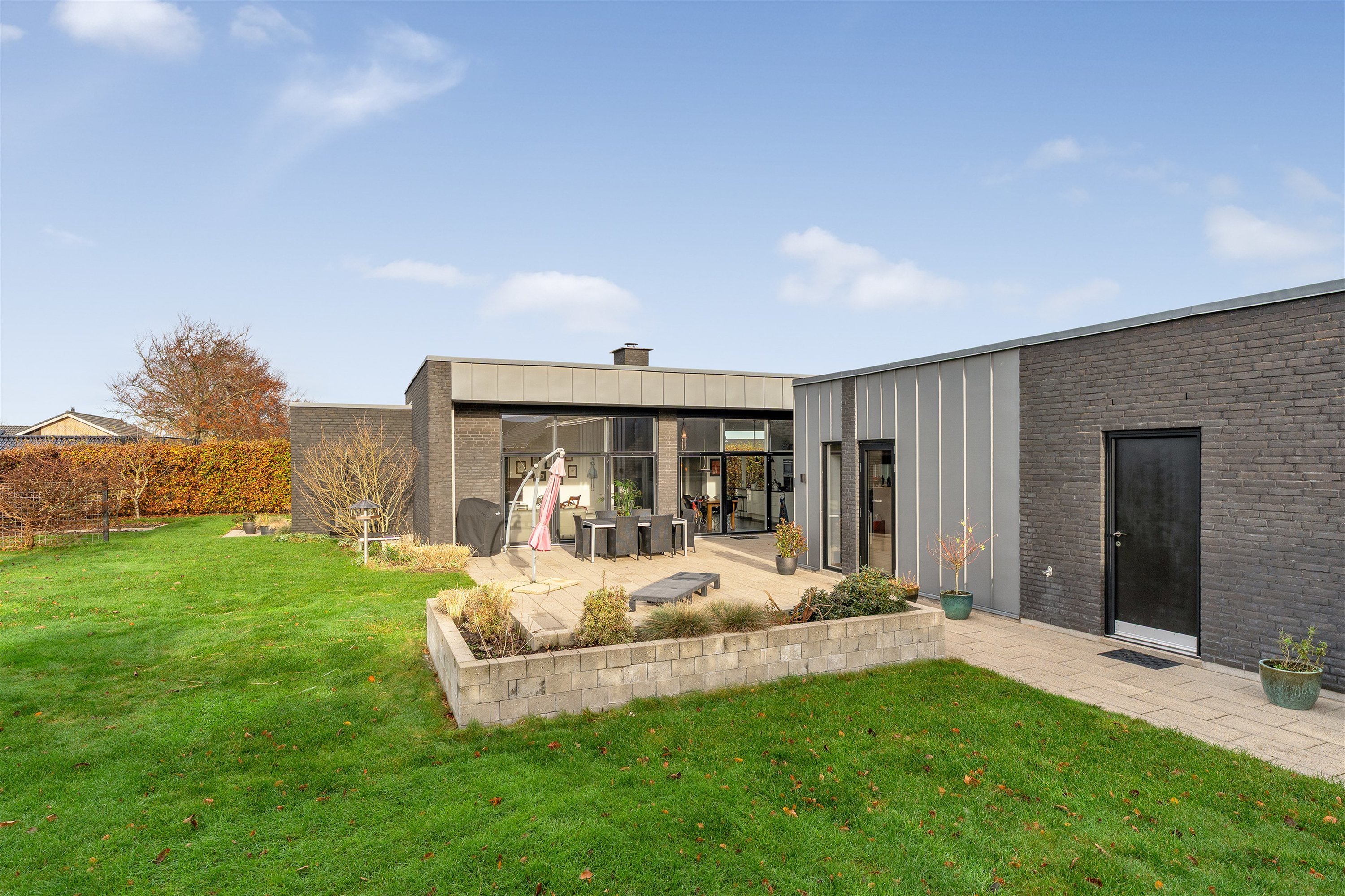 Fremhævet ejendommen billede i fuldskærmstilstand. Billede af Lillevang 38, 7190 Billund