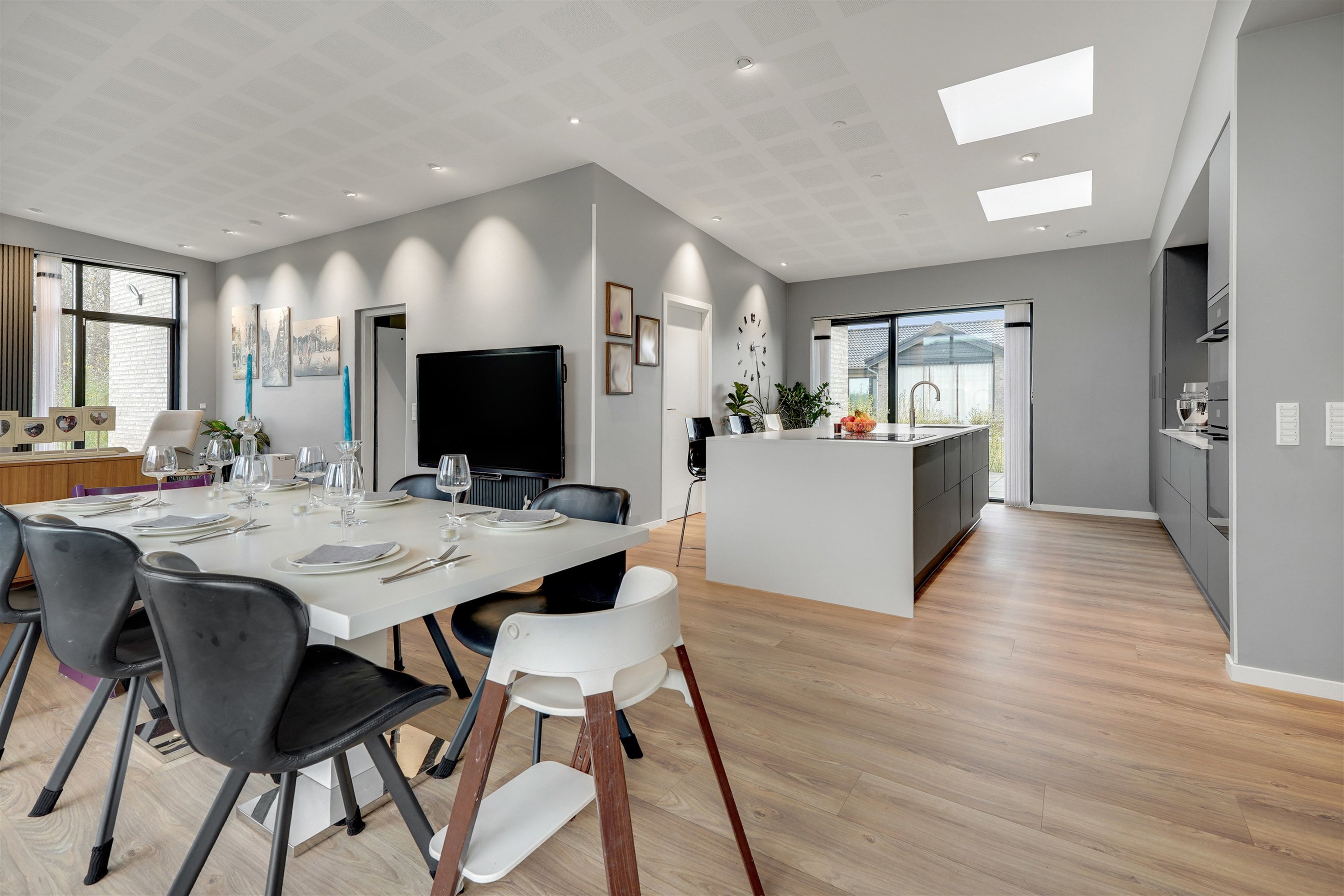 Fremhævet alrum billede i fuldskærmstilstand. Billede af Sommerfuglen 27, 7190 Billund