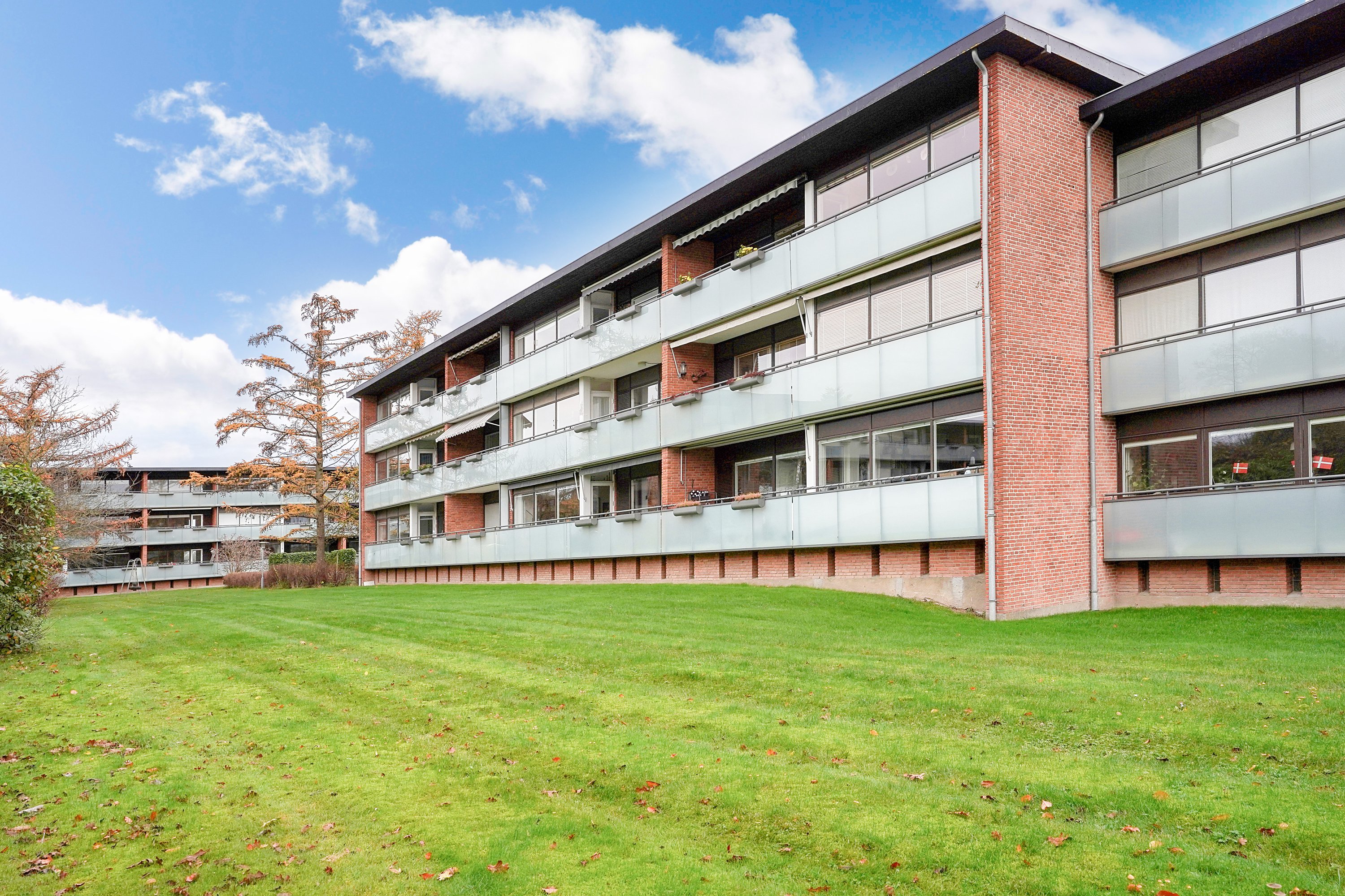 Fremhævet ejendommen billede i fuldskærmstilstand. Billede af Fredskovhellet 34, 1. th., 3400 Hillerød