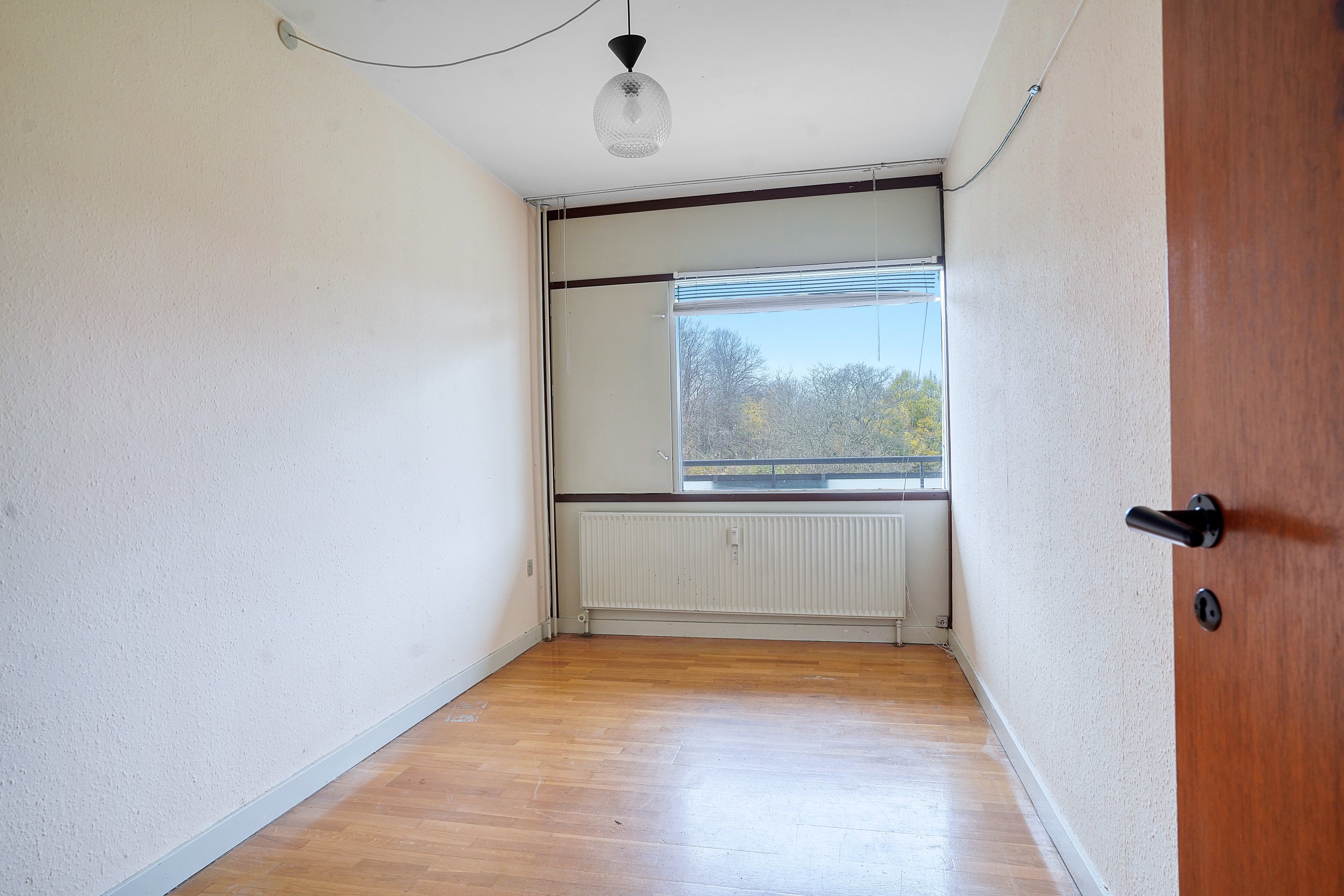 Fremhævet værelse billede i fuldskærmstilstand. Billede af Fredskovhellet 34, 1. th., 3400 Hillerød