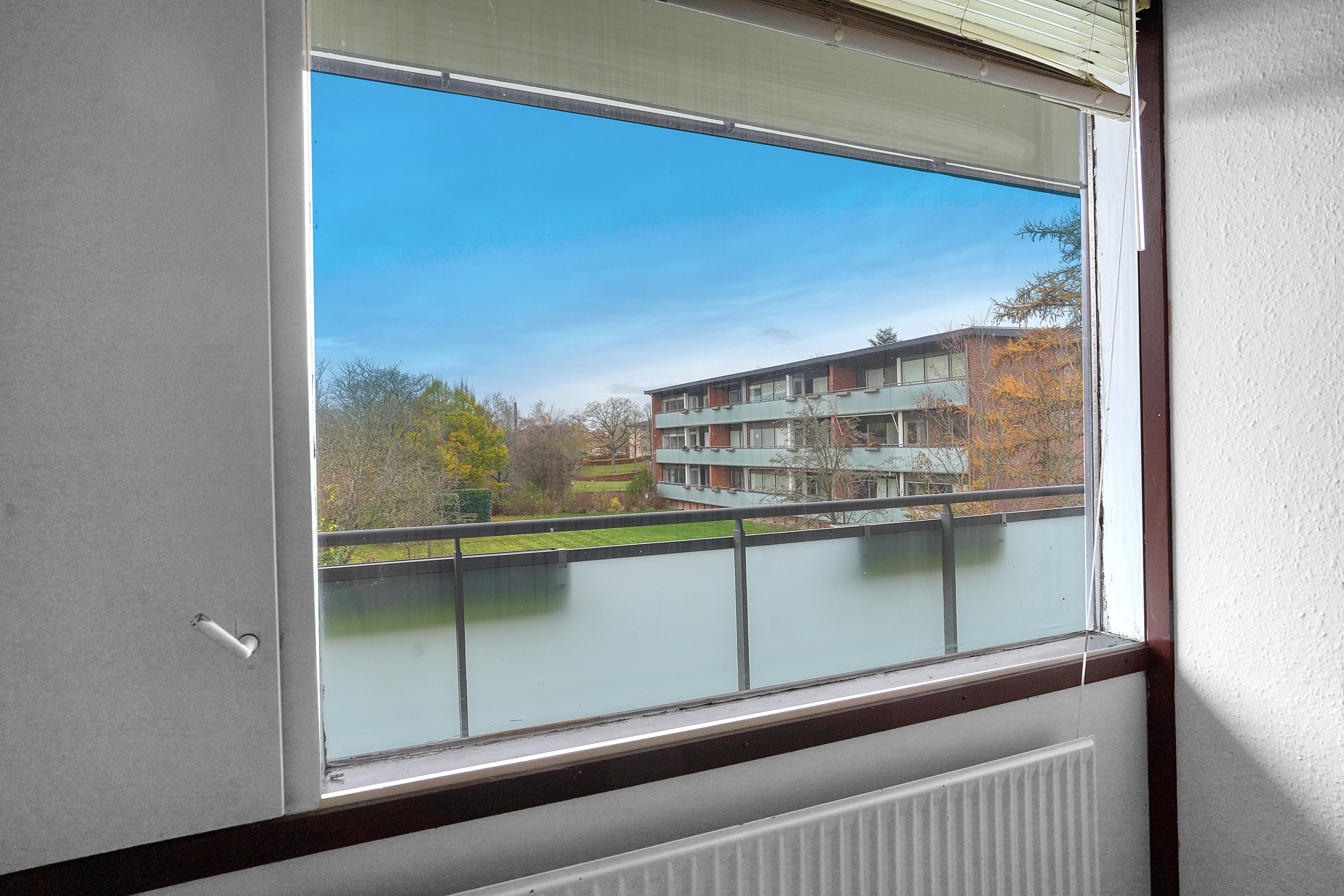 Fremhævet udsigt billede i fuldskærmstilstand. Billede af Fredskovhellet 34, 1. th., 3400 Hillerød