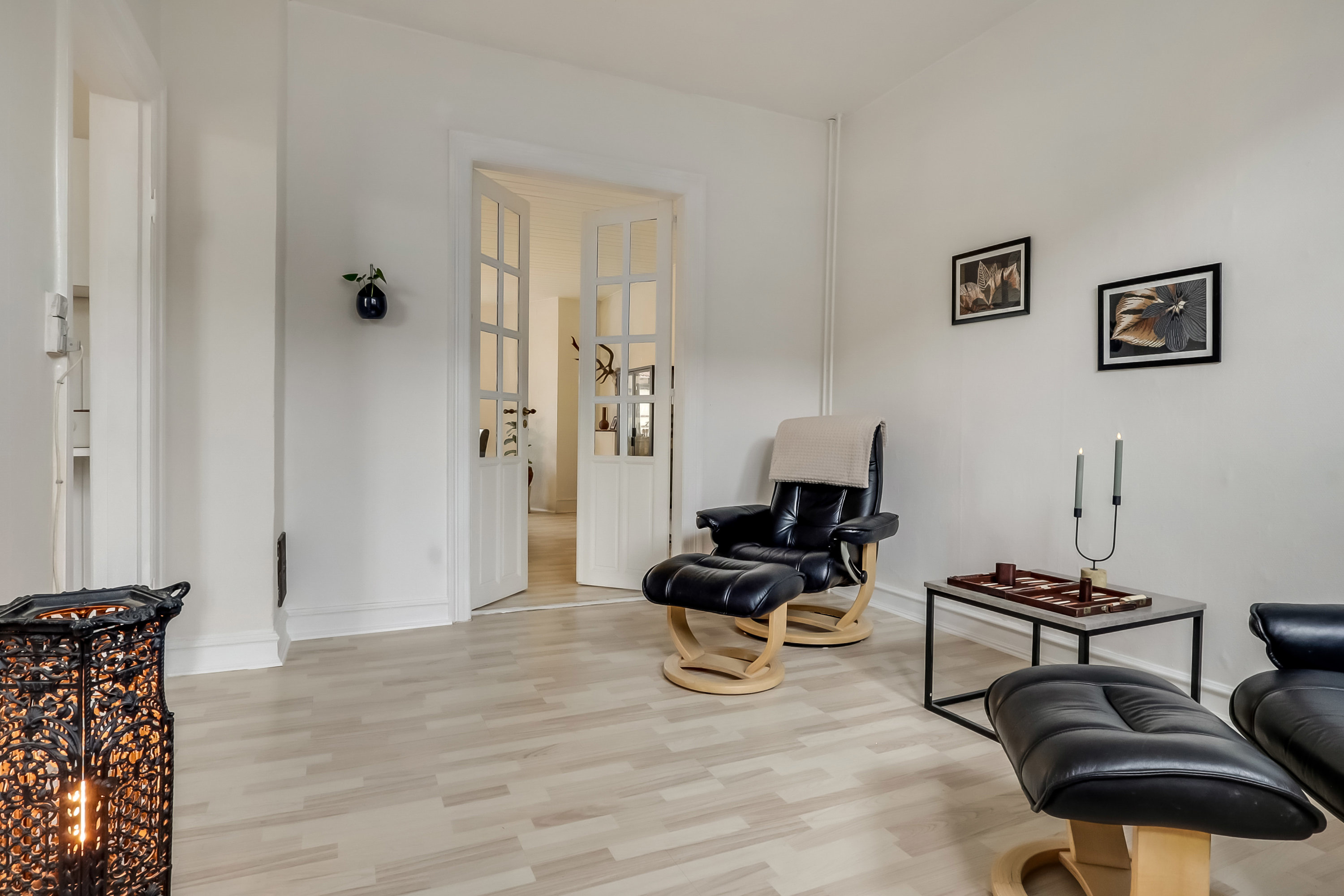 Fremhævet stue billede i fuldskærmstilstand. Billede af Stationsvej 13, 5771 Stenstrup