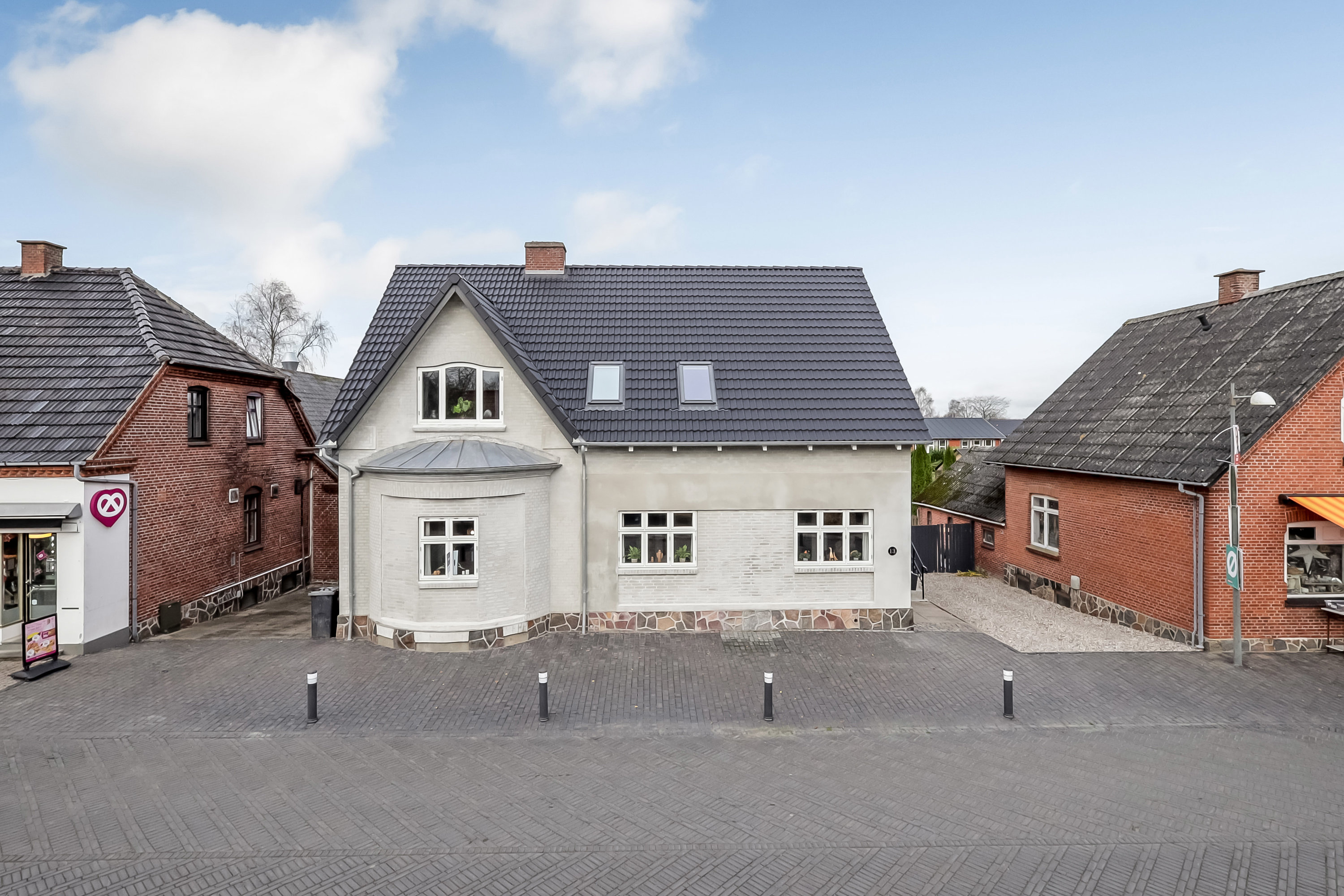 Fremhævet ejendommen billede i fuldskærmstilstand. Billede af Stationsvej 13, 5771 Stenstrup