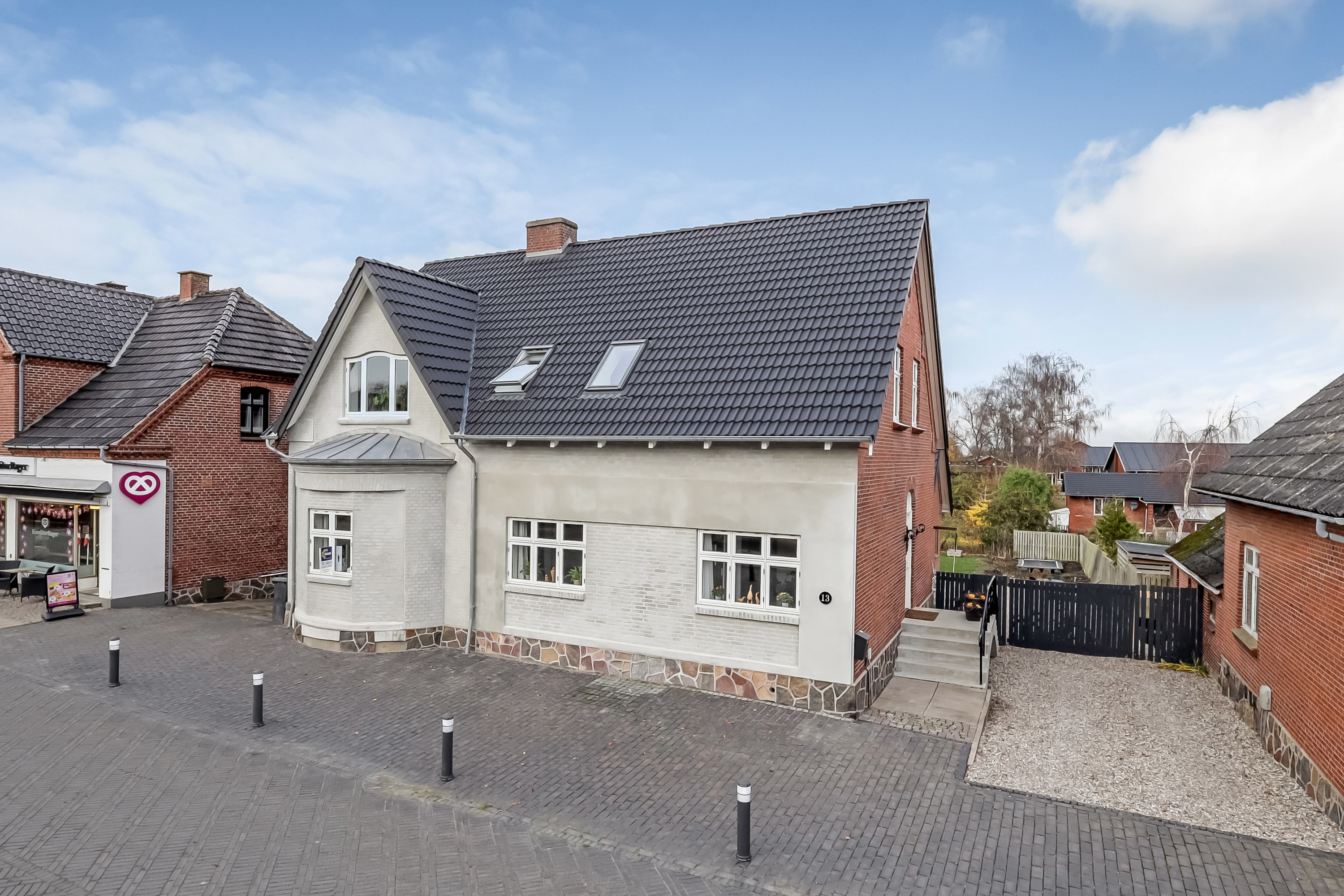 Fremhævet ejendommen billede i fuldskærmstilstand. Billede af Stationsvej 13, 5771 Stenstrup