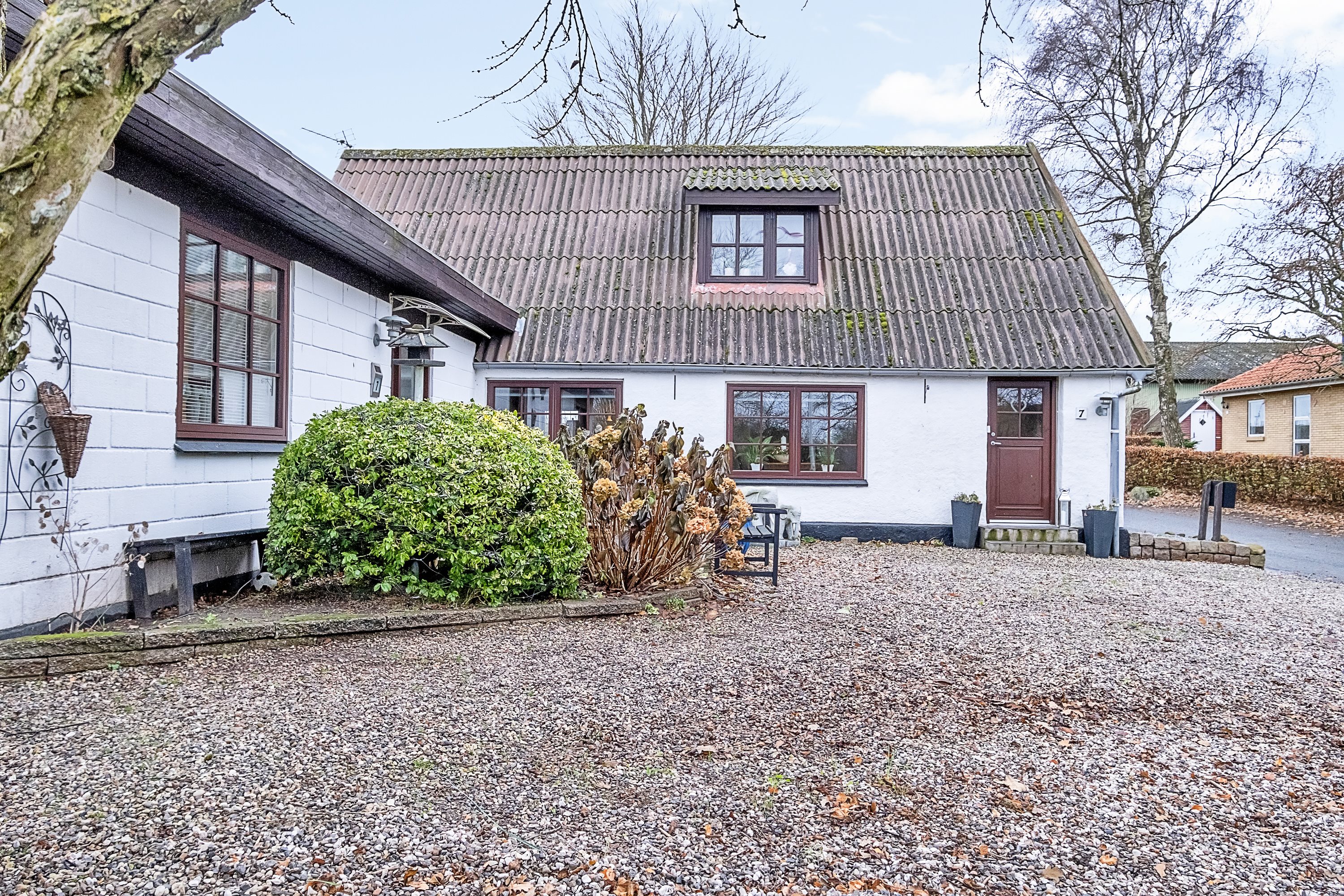 Fremhævet facade billede i fuldskærmstilstand. Billede af Clemensvej 7, Bendstrup, 8530 Hjortshøj