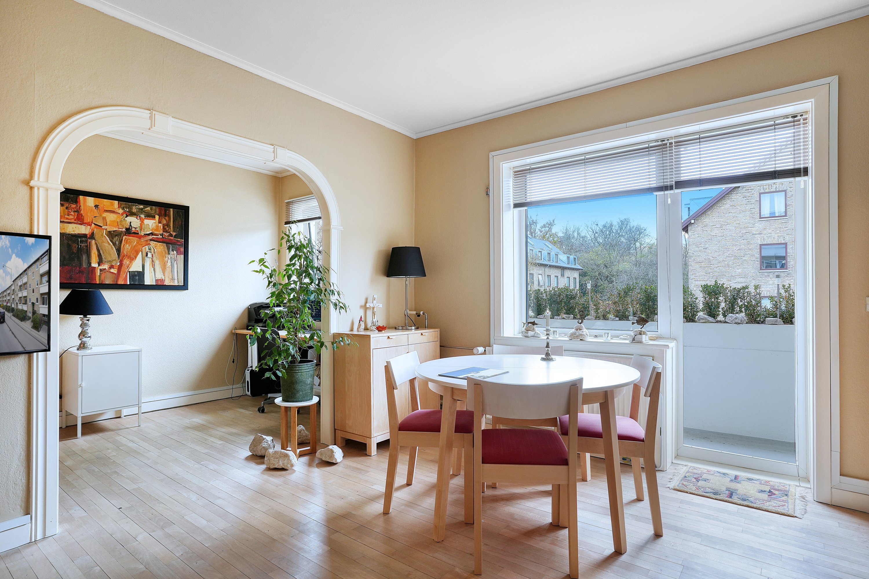 Fremhævet spisestue billede i fuldskærmstilstand. Billede af Vigerslevvej 315, st.. tv., 2500 Valby