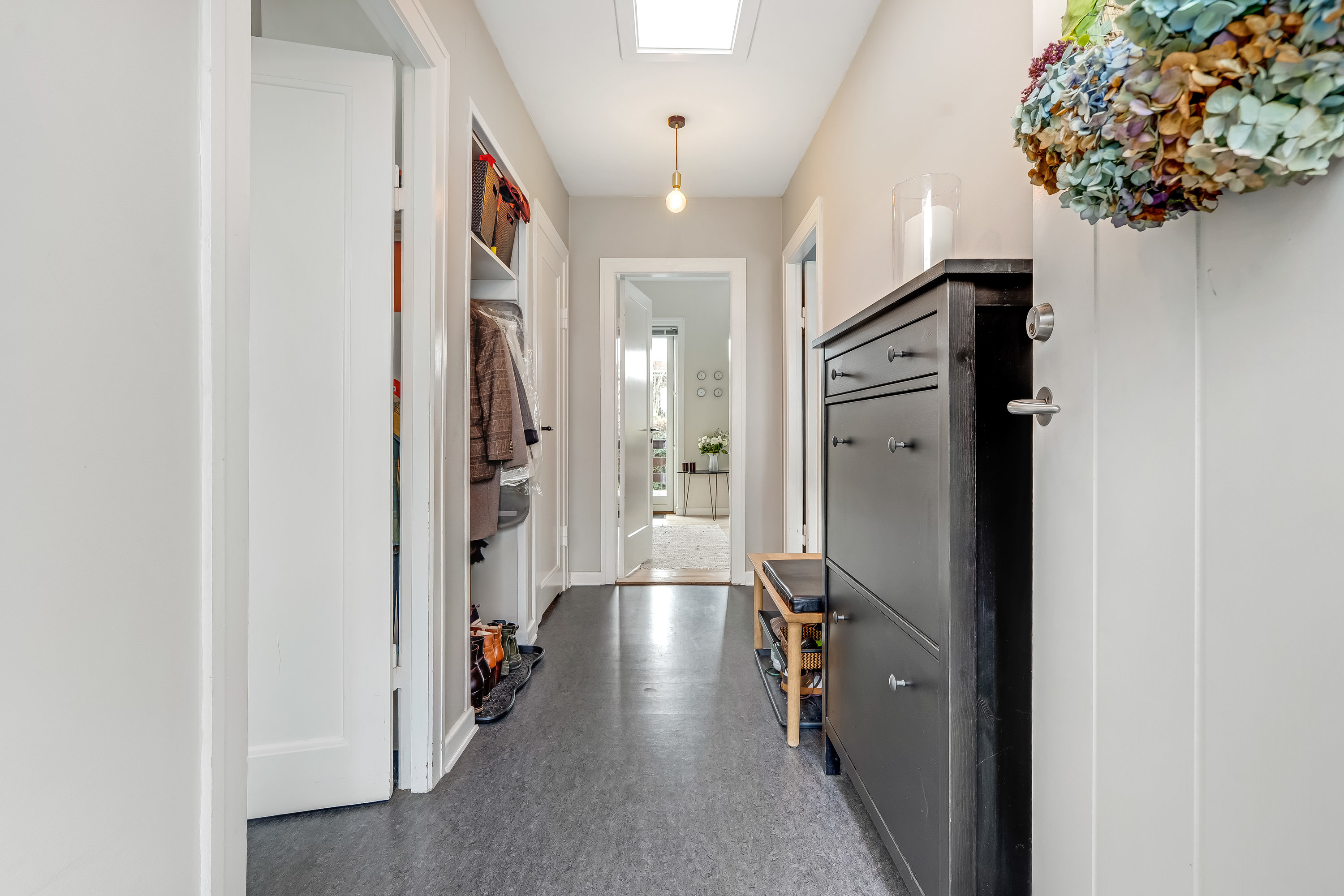 Miniaturebillede 1: gang. Billede af Bøgevang 33, 2830 Virum