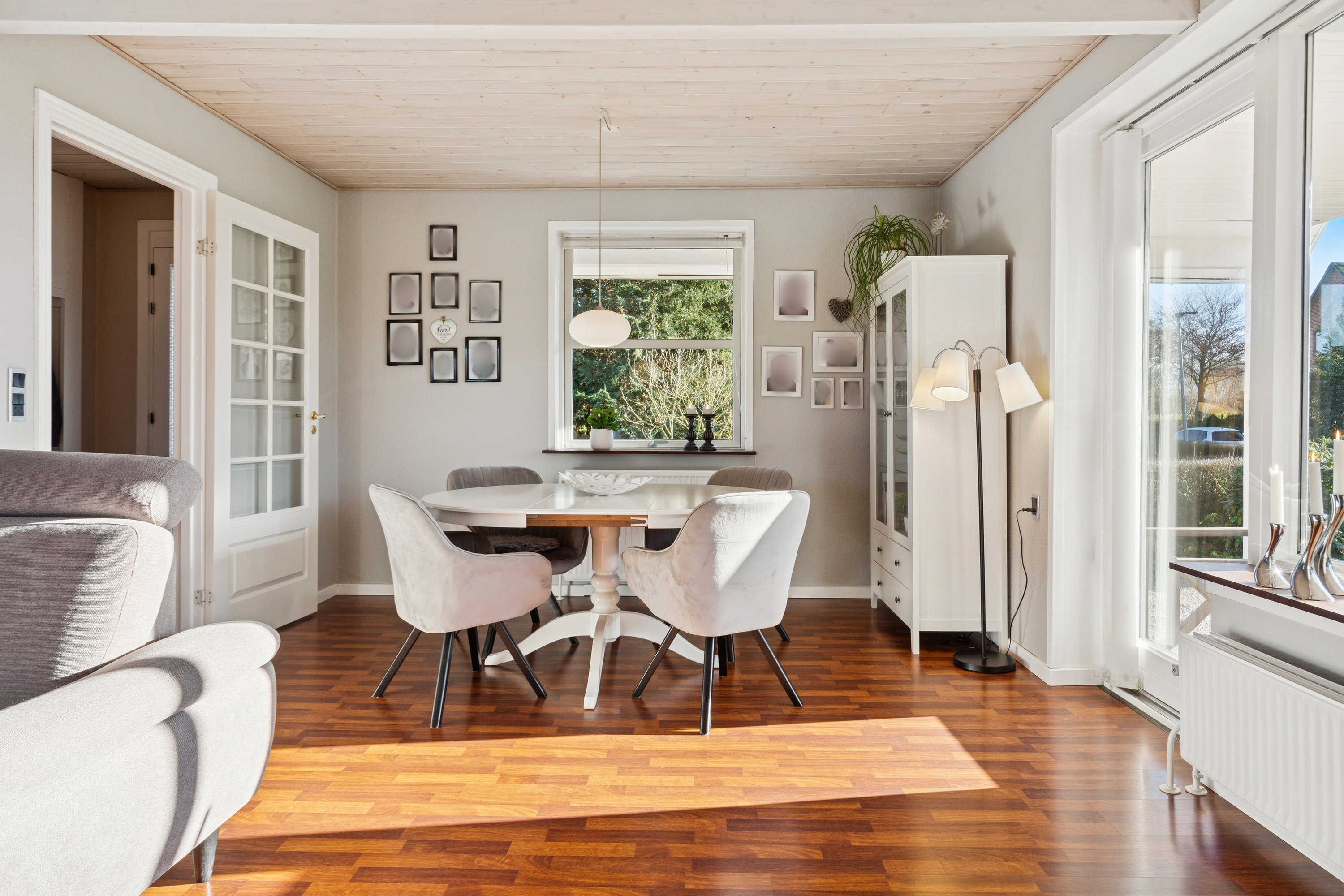 Fremhævet spisestue billede i fuldskærmstilstand. Billede af Skovvejen 7, 6064 Jordrup